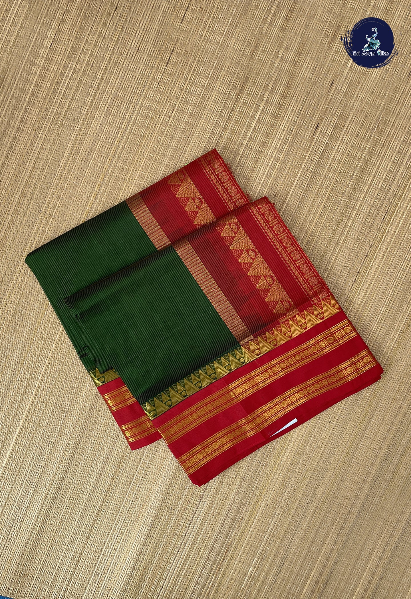 Bottle Green Vaira Oosi Silk Cotton Saree With Vaira Oosi Pattern