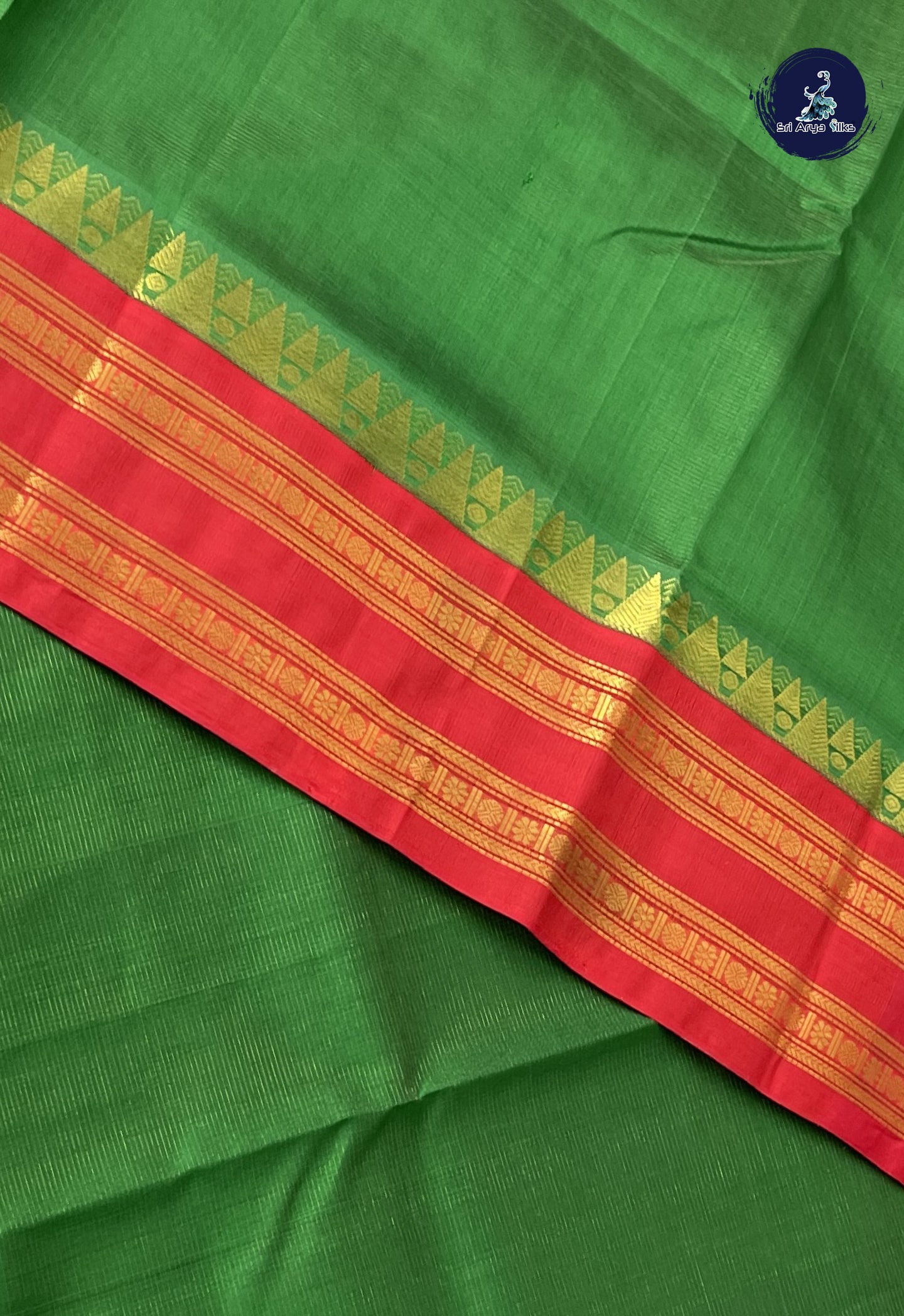 Dark Green Vaira Oosi Silk Cotton Saree With Vaira Oosi Pattern