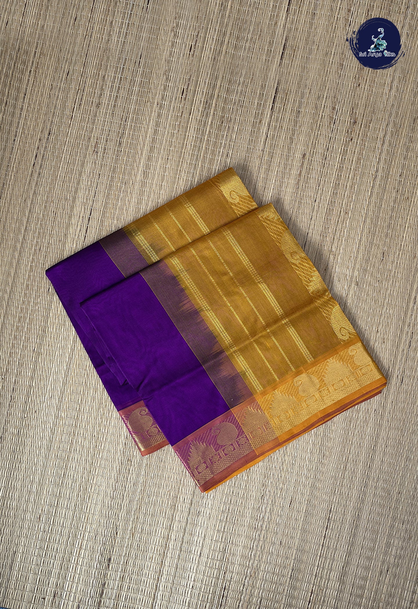 Purple Simple Silk Cotton Saree With Plain Pattern