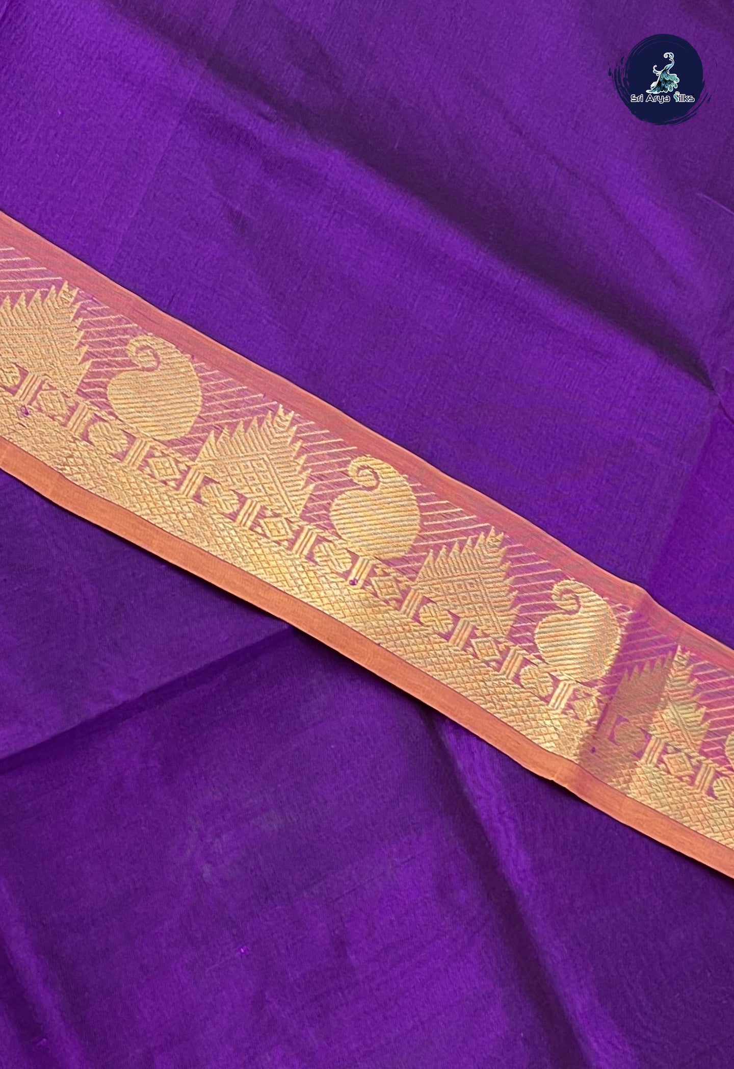 Purple Simple Silk Cotton Saree With Plain Pattern