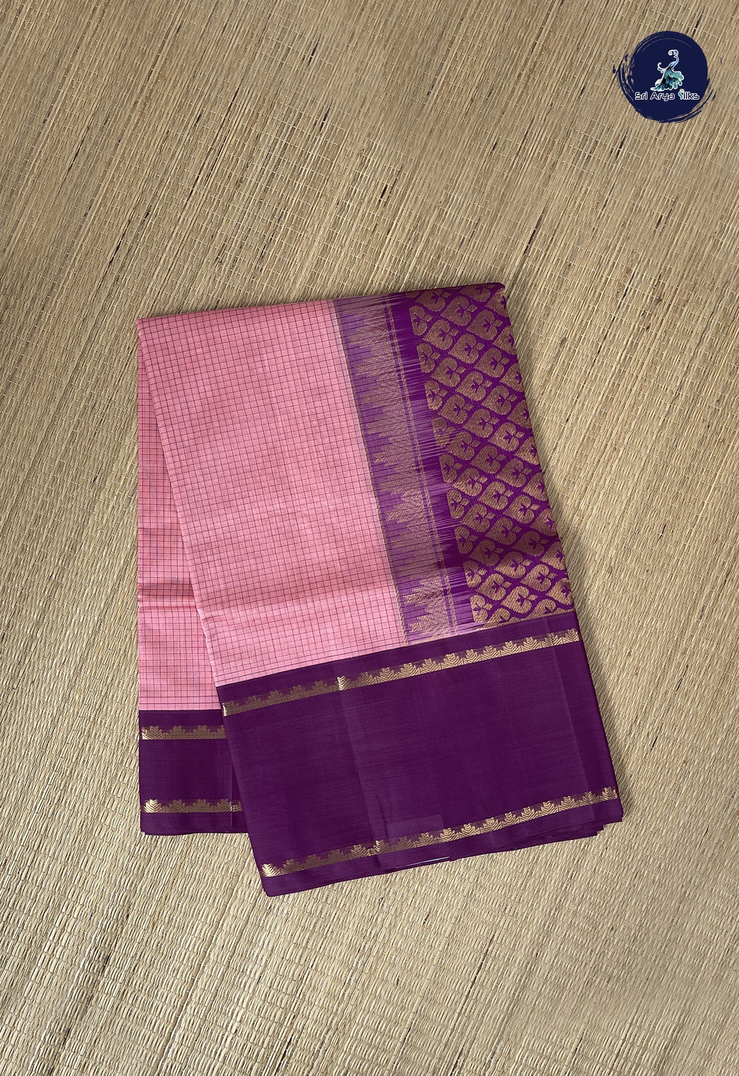 Light Pink Checked Saree With Checked Pattern