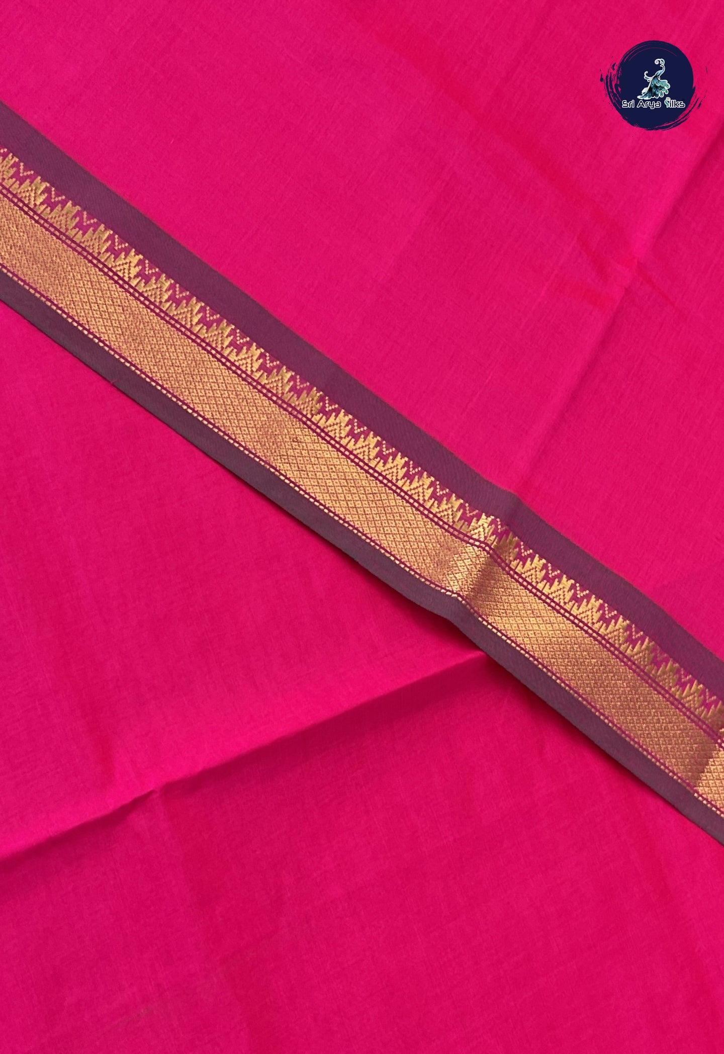 Pink Semi Silk Cotton Saree With Plain Pattern