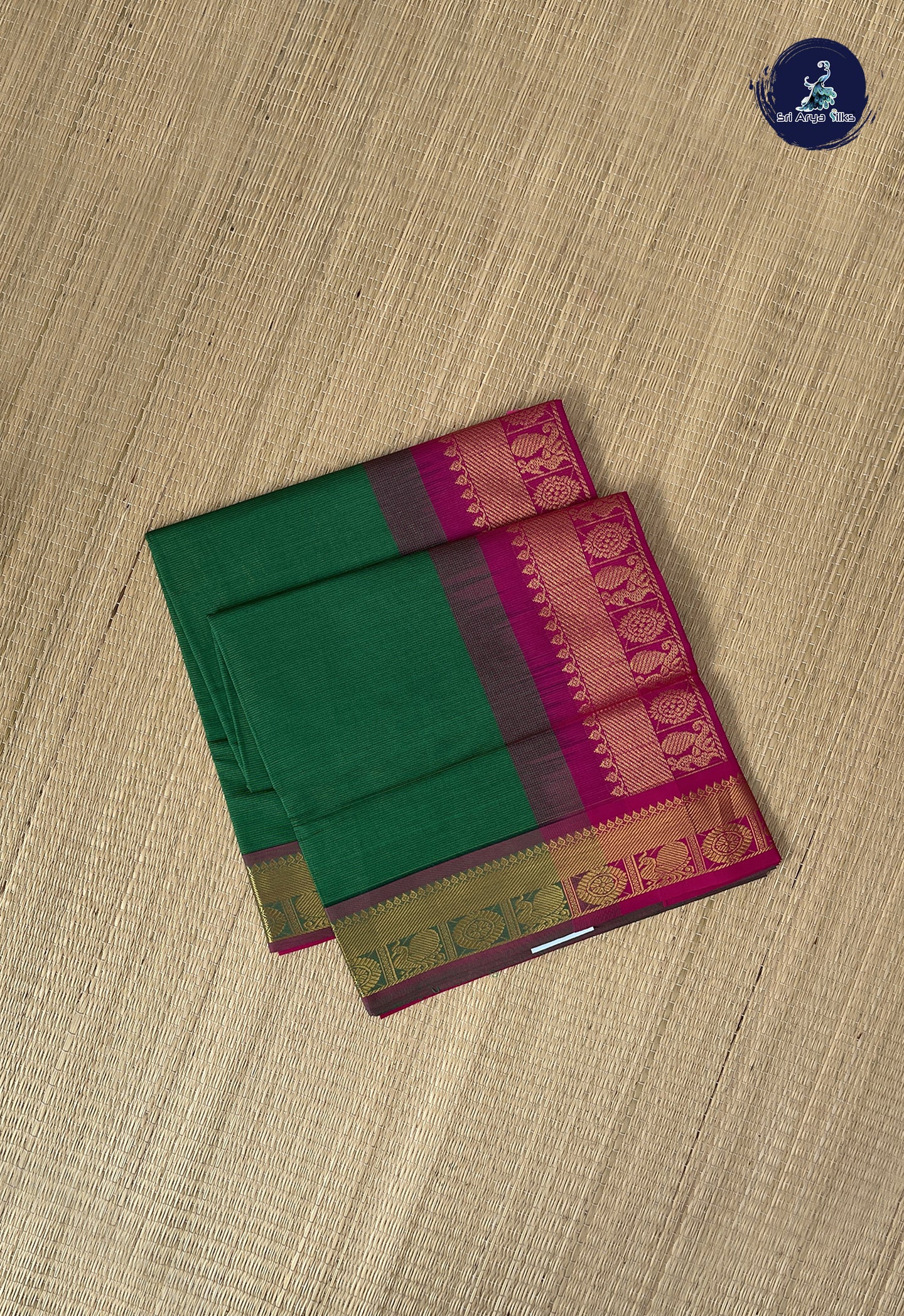 Dark Green Semi Silk Cotton Saree With Vaira Oosi Pattern