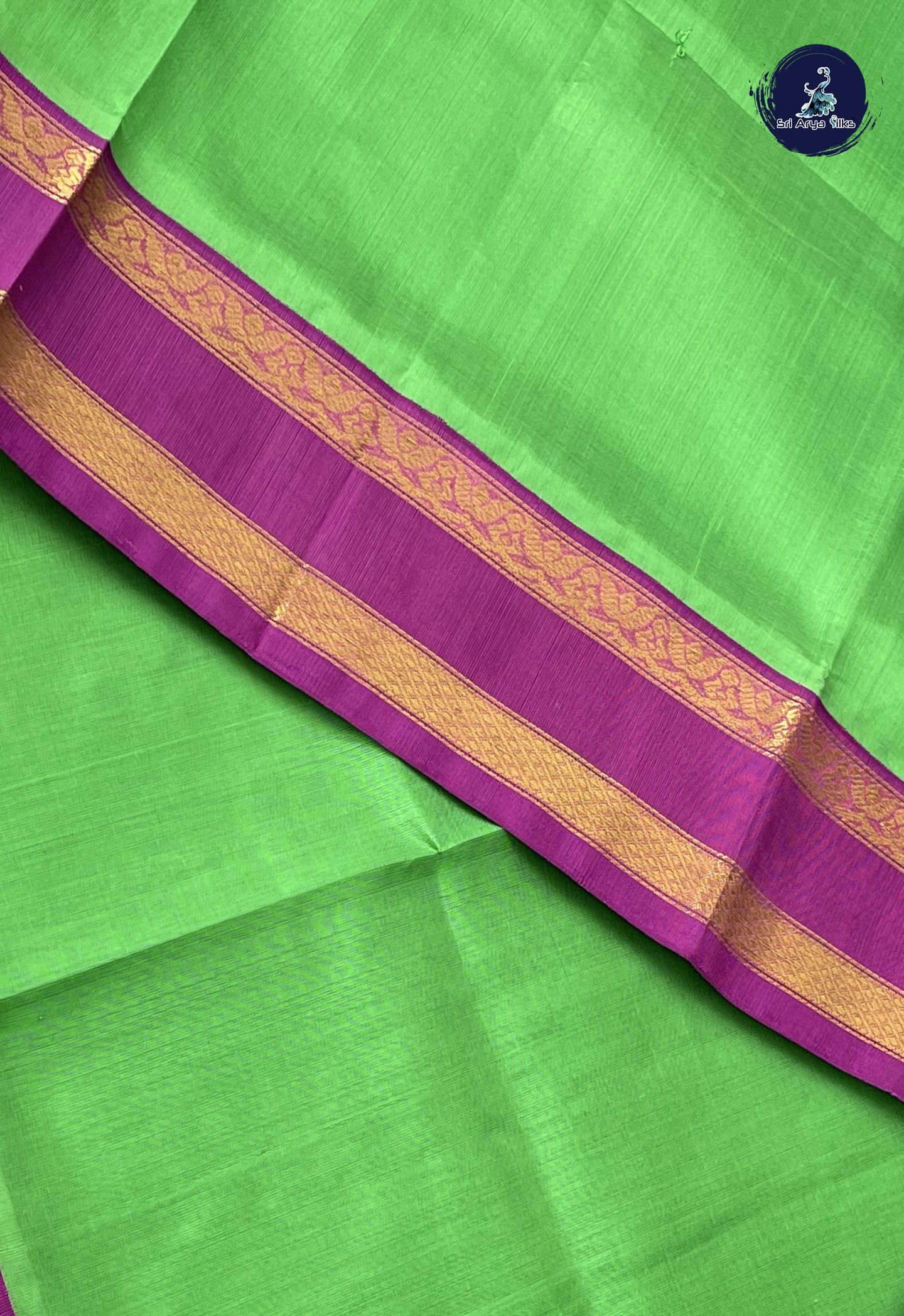Parrot Green Korvai Silk Cotton Saree With Plain Pattern