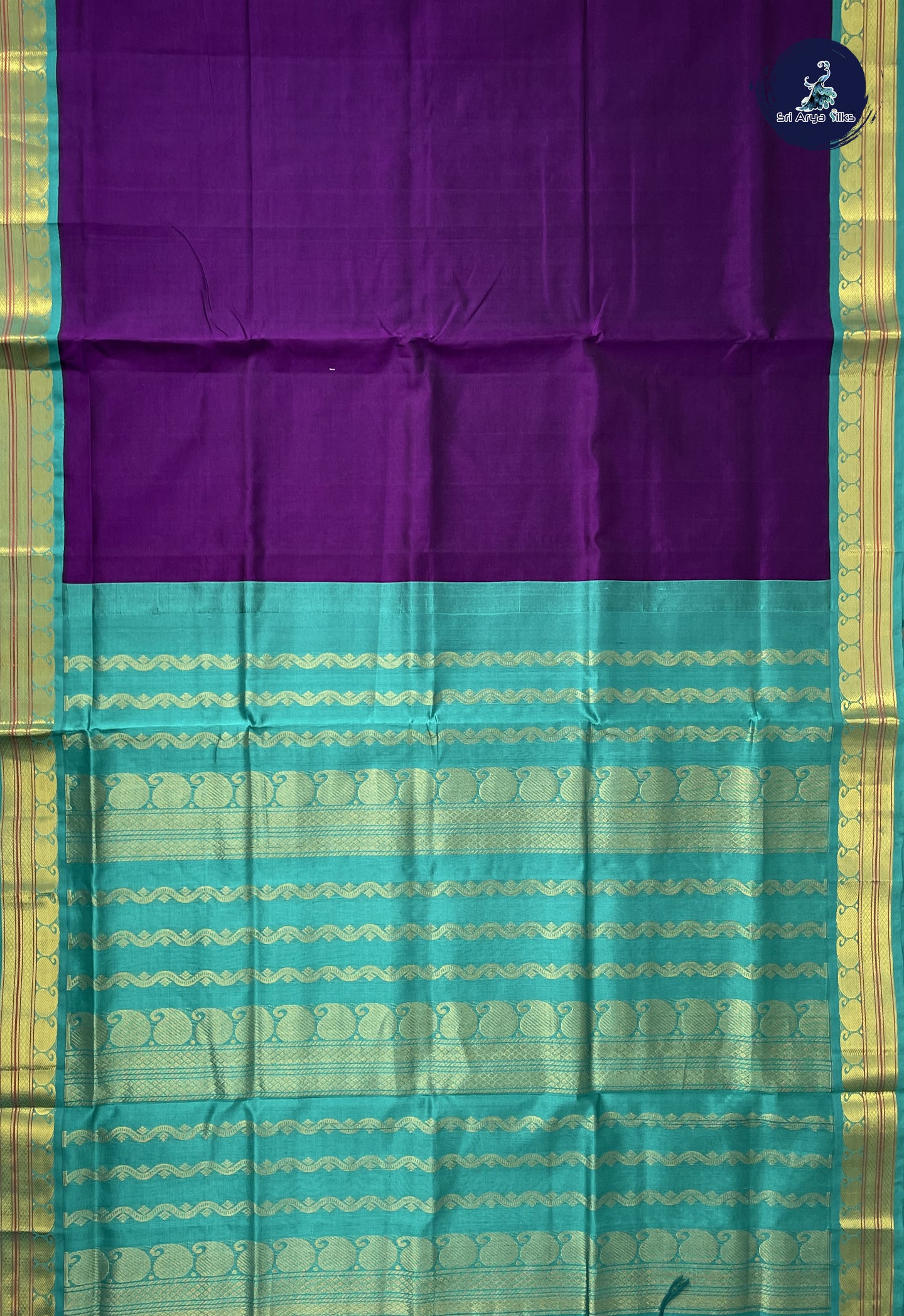 Dark Brinjal Korvai Silk Cotton Saree With Plain Pattern