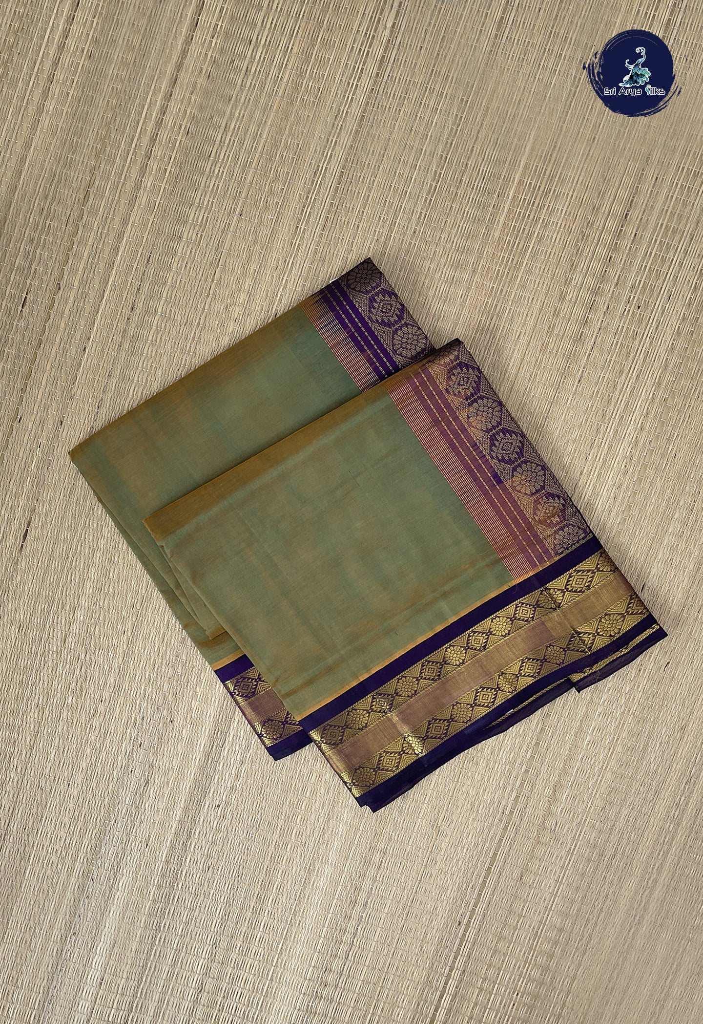 Dual Tone Mehendi Green Korvai Silk Cotton Saree With Plain Pattern
