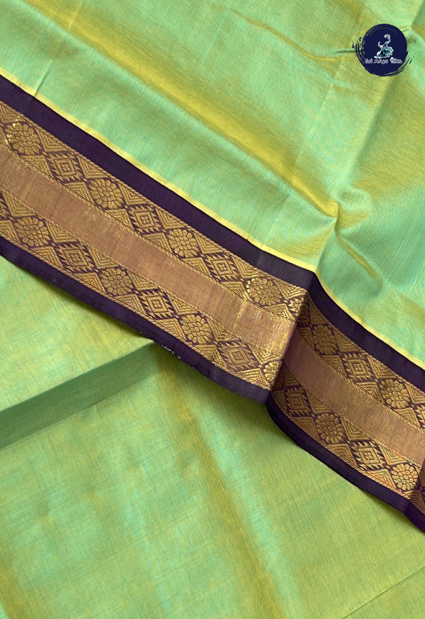 Light Green Korvai Silk Cotton Saree With Plain Pattern