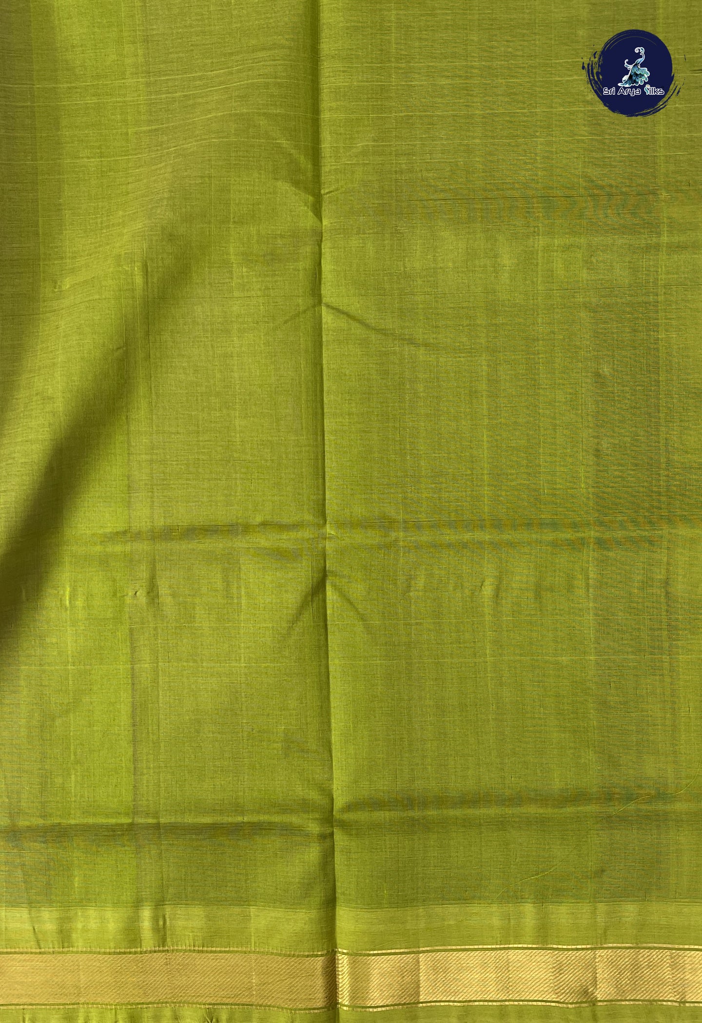 Dark Brinjal Simple Silk Cotton Saree With Plain Pattern