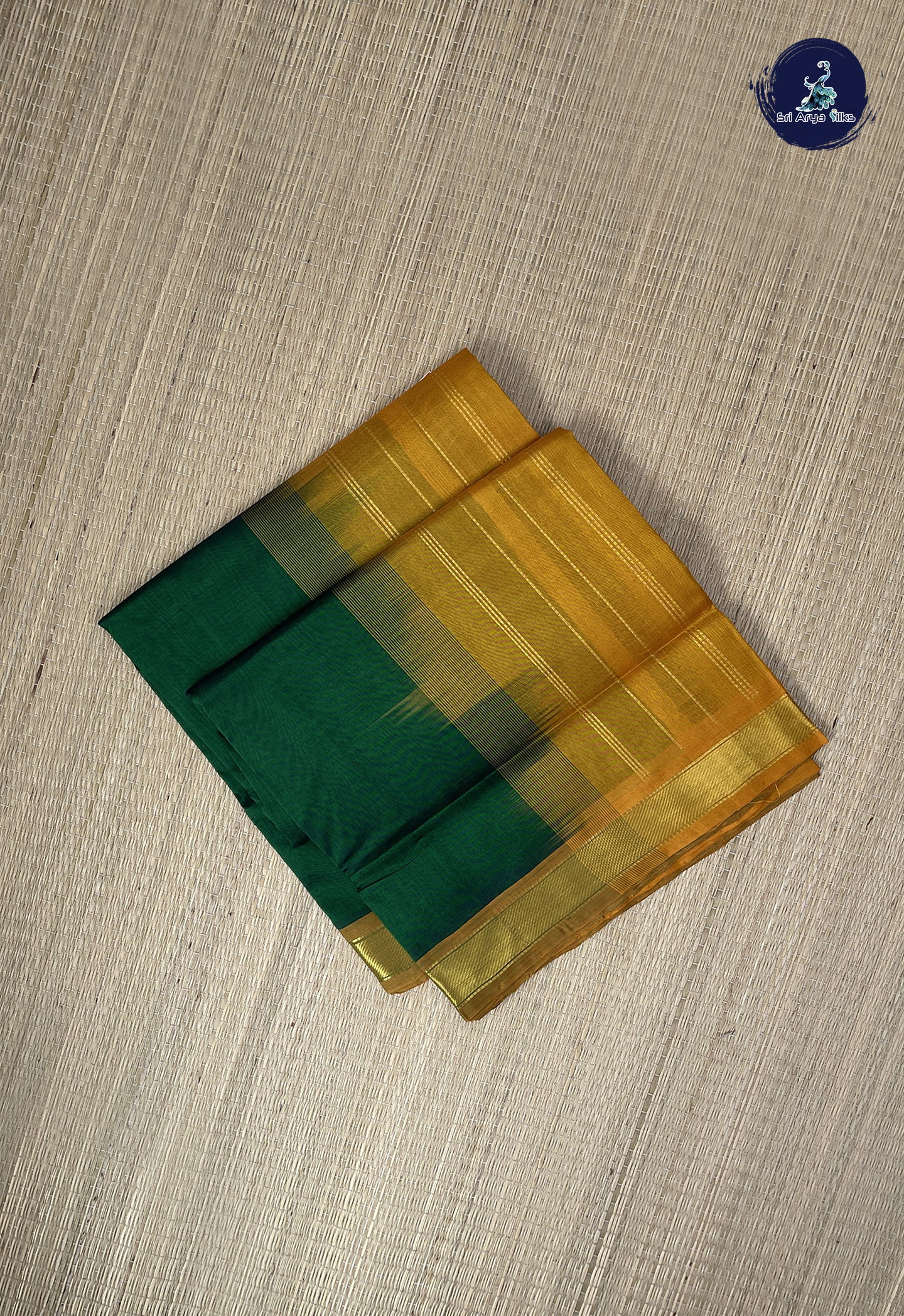 Bottle Green Simple Silk Cotton Saree With Plain Pattern