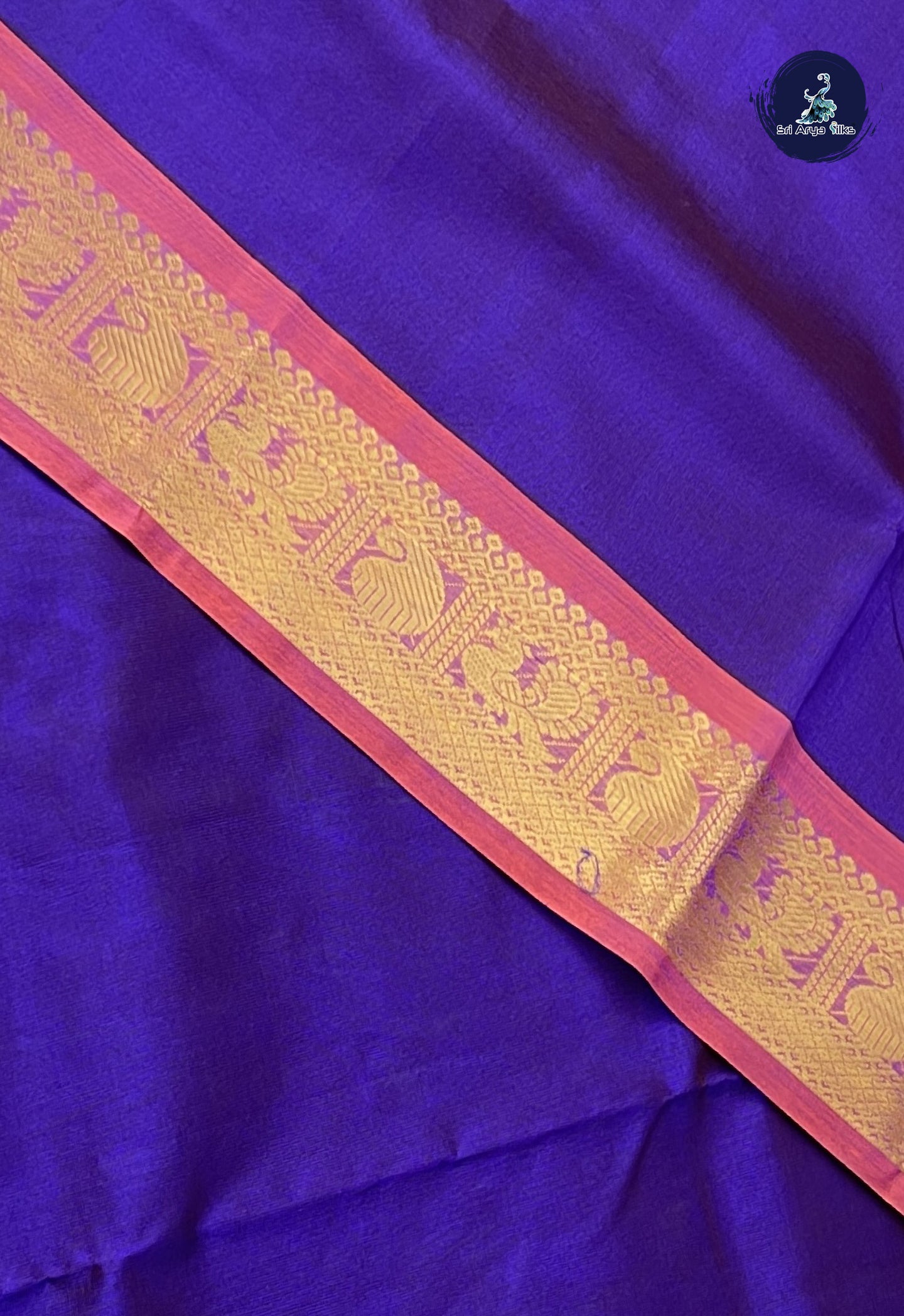 Dark Violet Simple Silk Cotton Saree With Plain Pattern