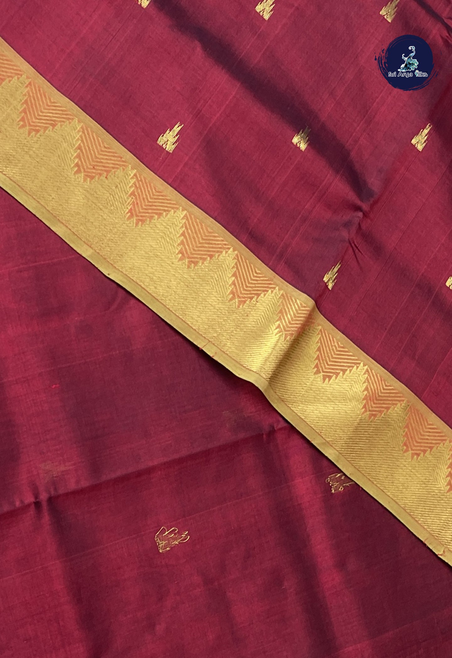 Dual Tone Maroon Simple Silk Cotton Saree With Zari Buttas Pattern