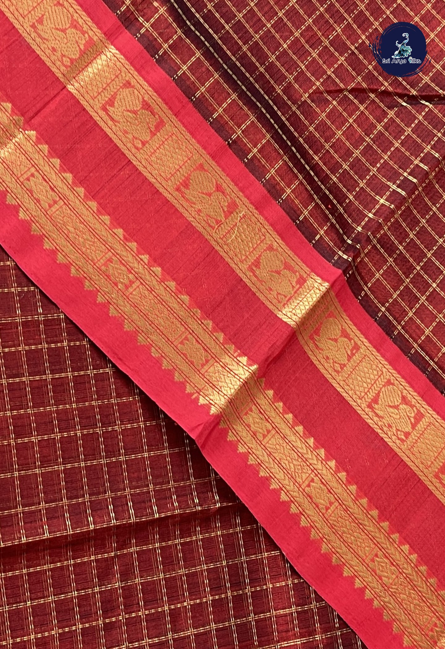 Dual Tone Maroon Checked Saree With Zari Checked Pattern