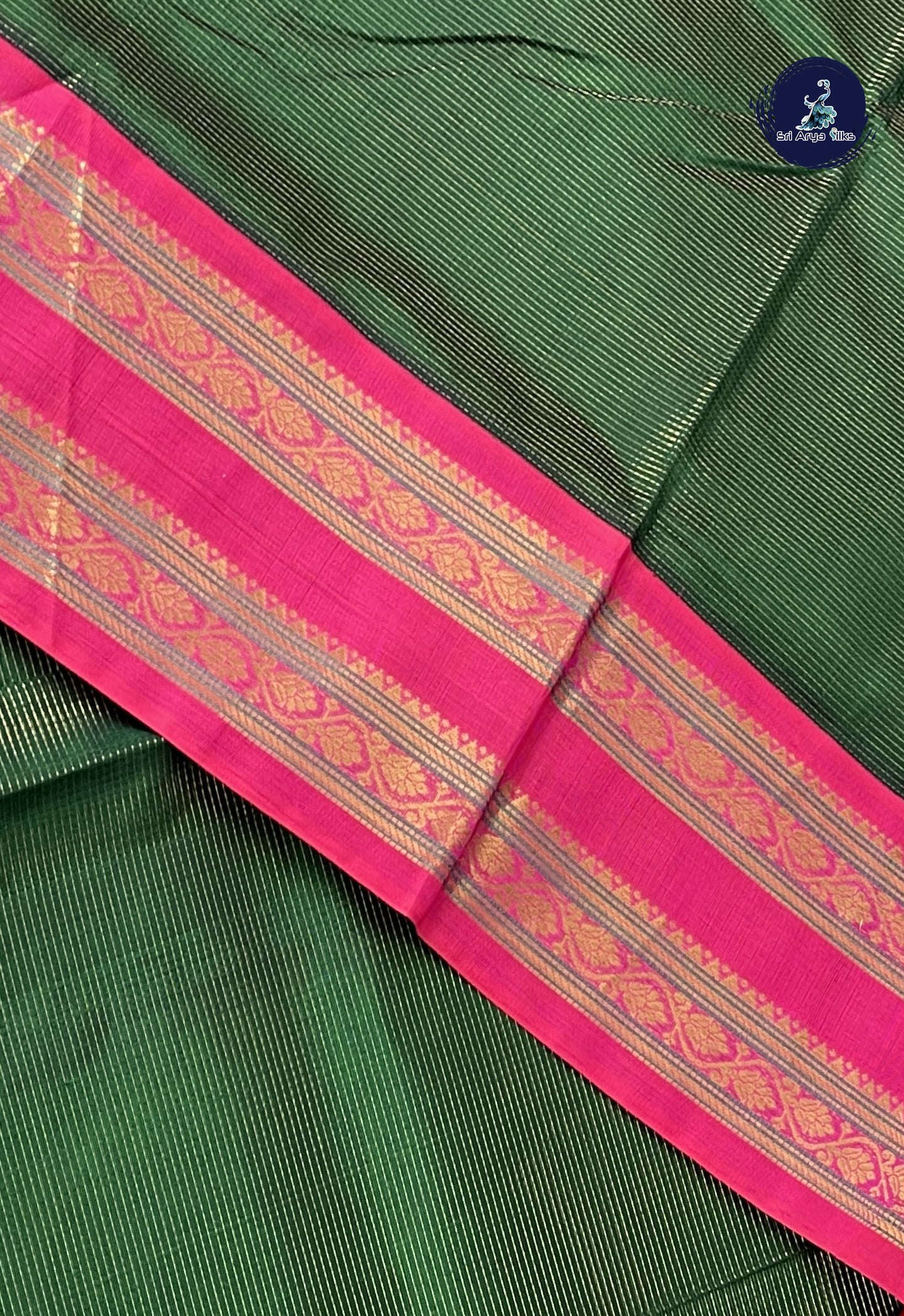 Bottle Green Vaira Oosi Silk Cotton Saree With Vaira Oosi Pattern