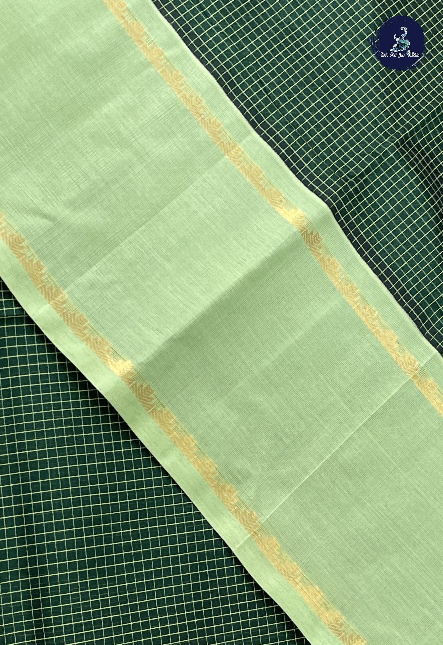 Bottle Green Checked Saree With Checked Pattern