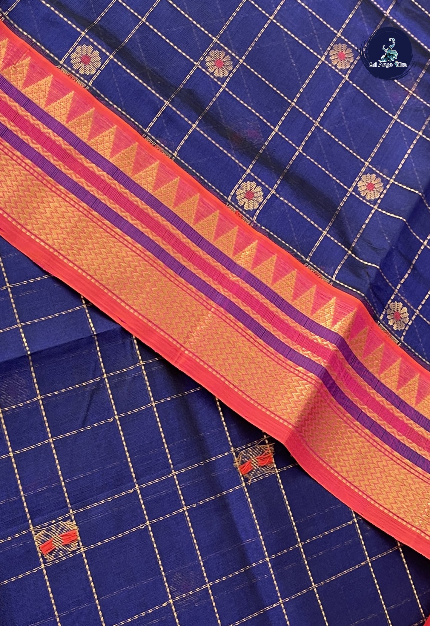 Dark Blue Checked Saree With Zari Checked Pattern