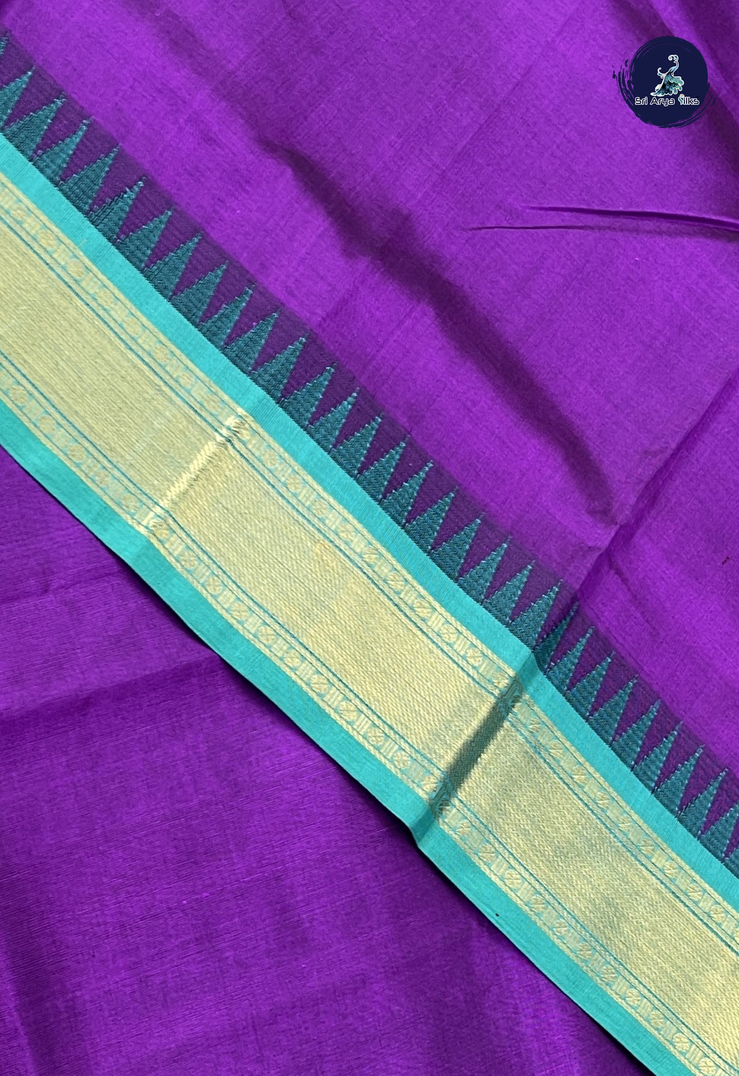Purple Korvai Silk Cotton Saree With Plain Pattern