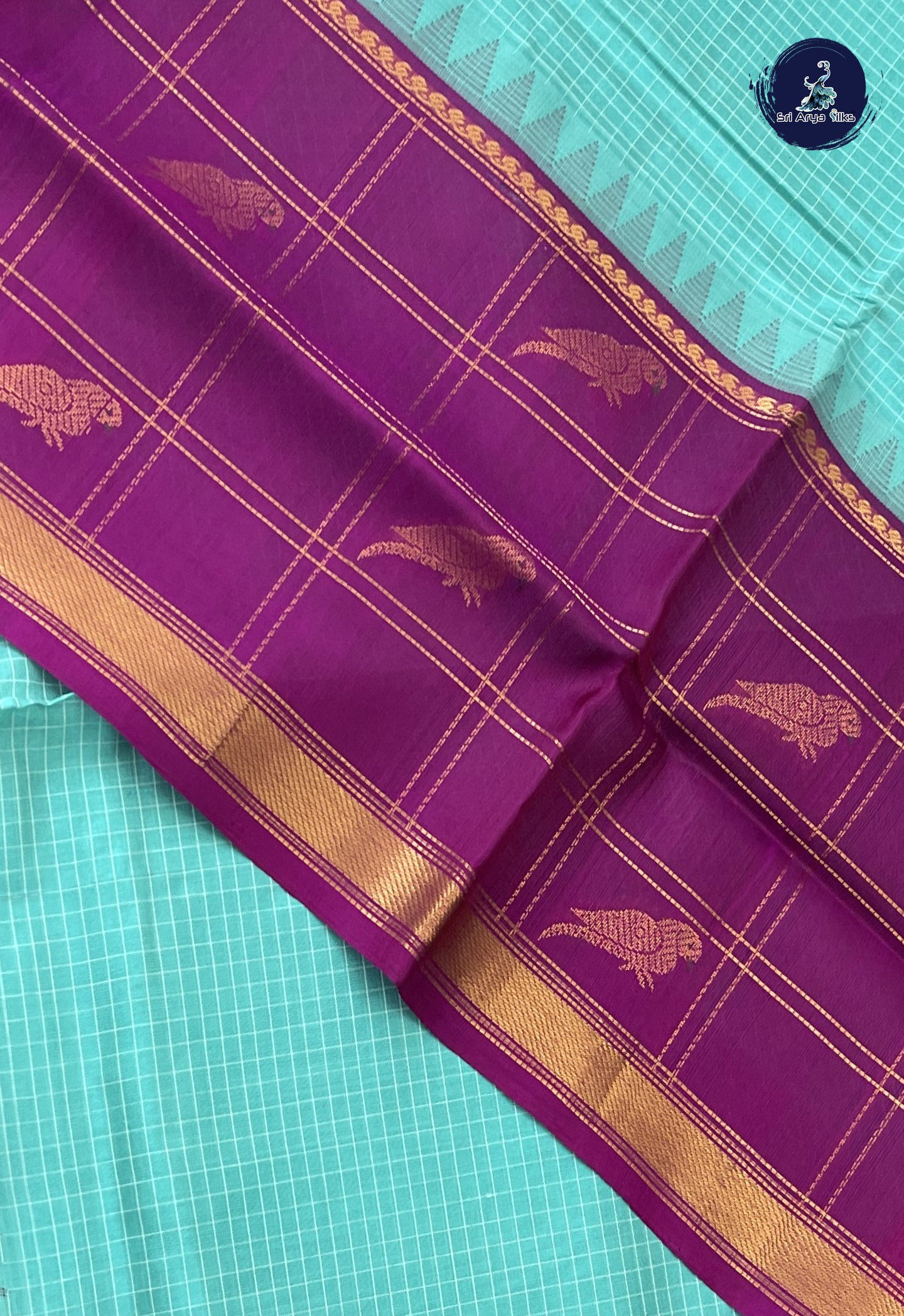 Light Blue Checked Saree With Checked Pattern