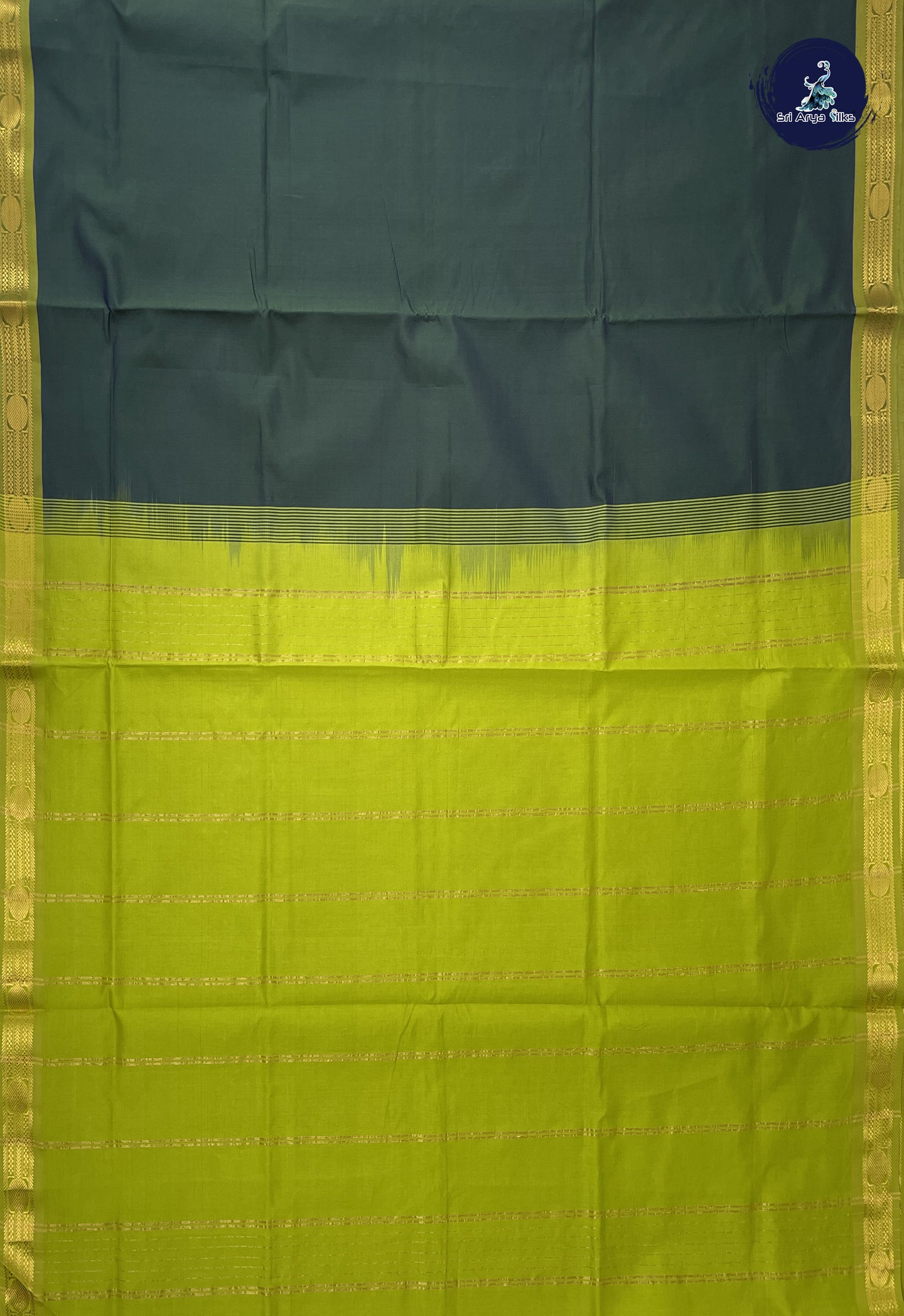 Bottle Green Kanchi Semi Silk Cotton Saree With Plain Pattern