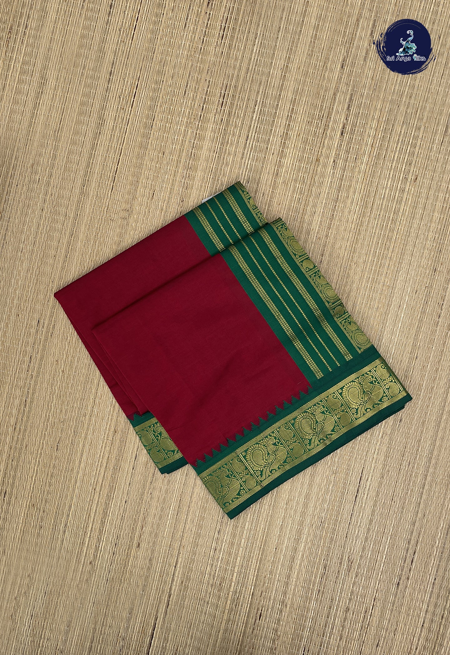 Red Kanchi Semi Silk Cotton Saree With Plain Pattern