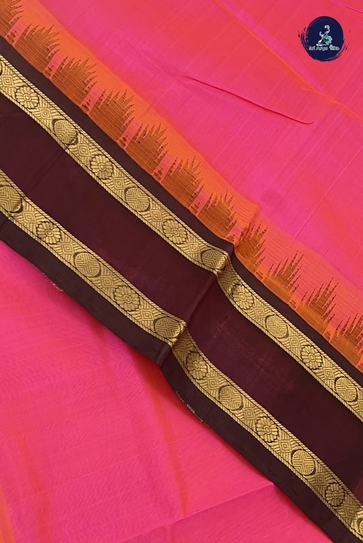 Dual Tone Pink Korvai Contrast Silk Saree With Plain Pattern