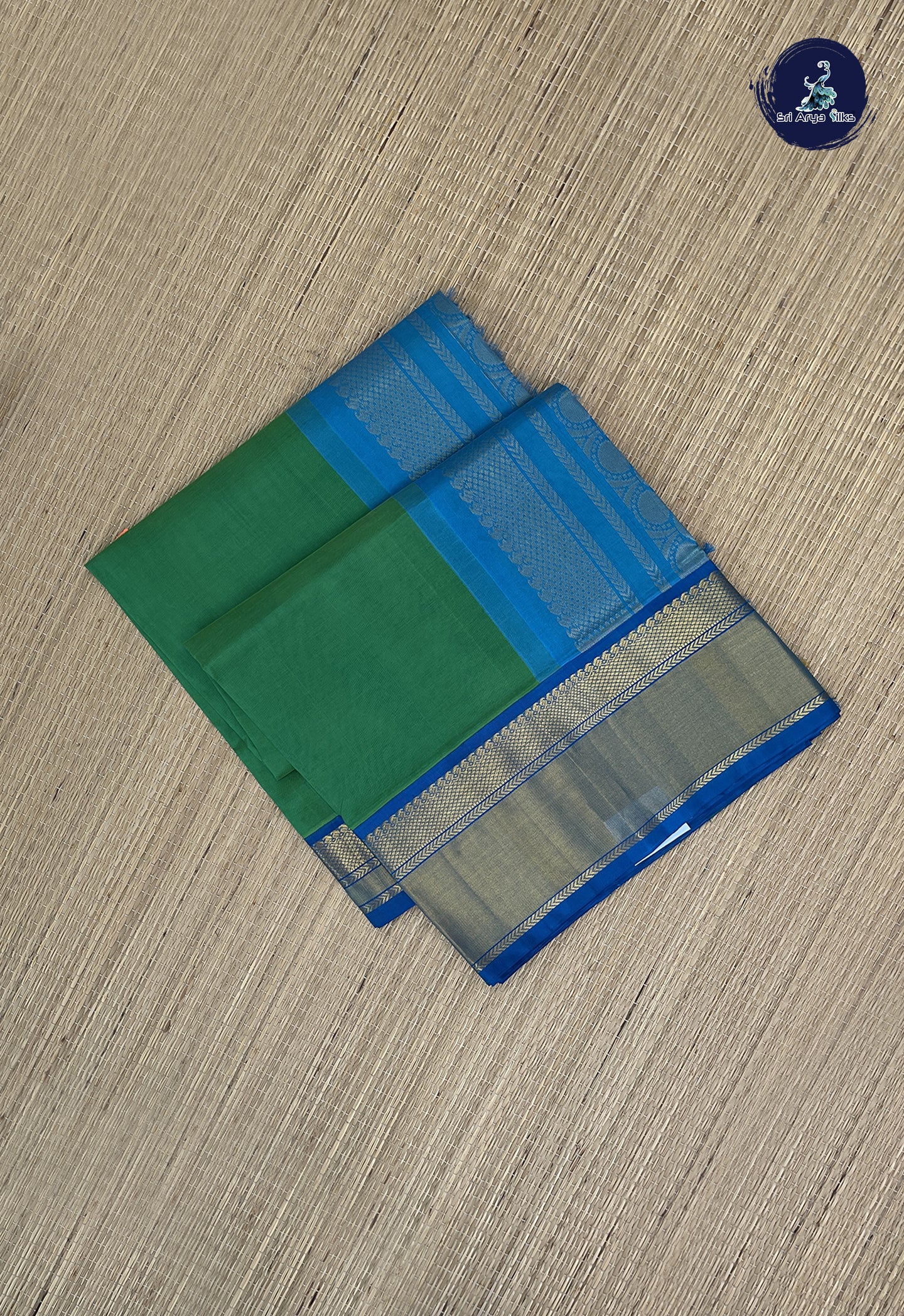 Green Korvai Contrast Silk Saree With Plain Pattern