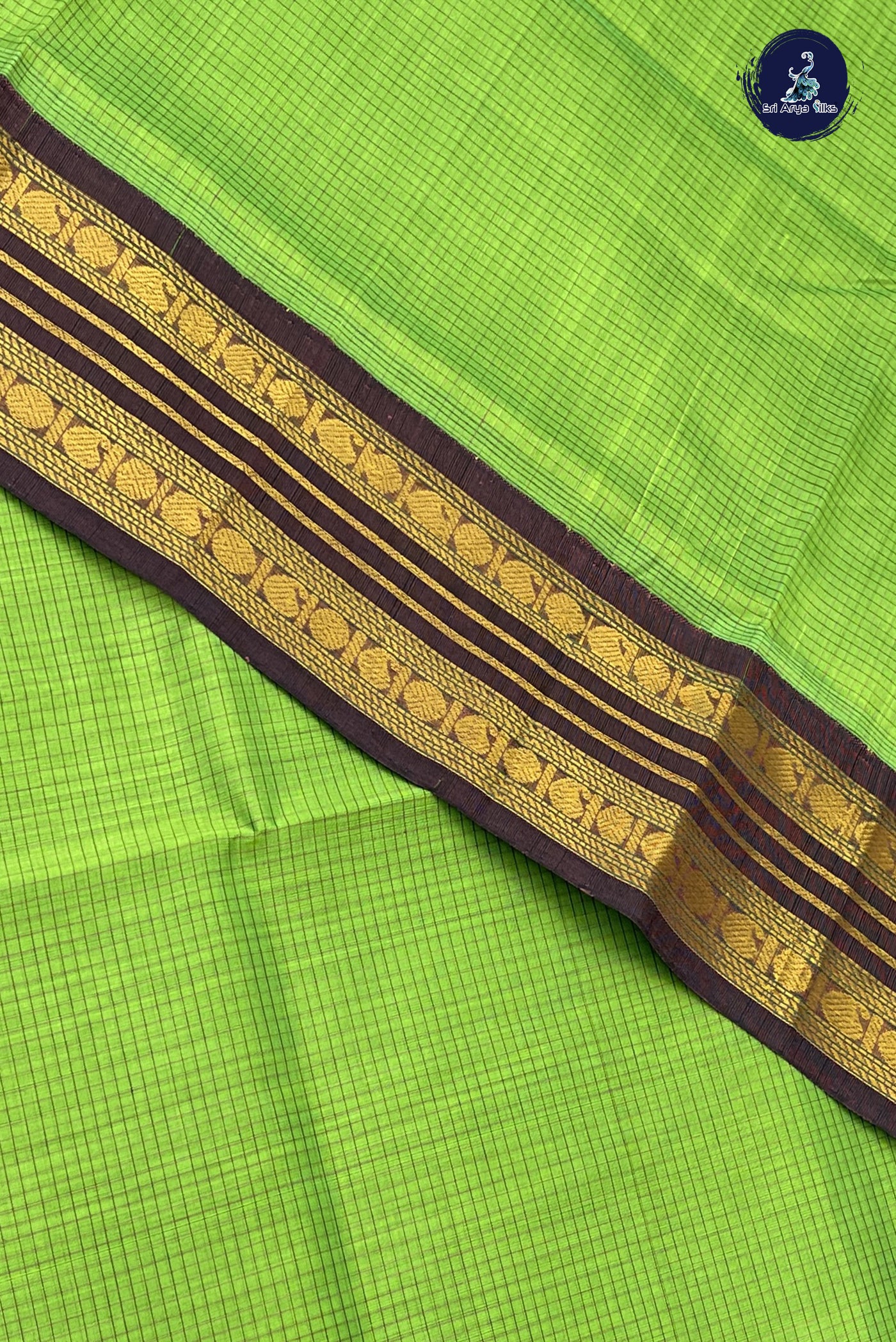 Light Green Checked Saree With Checked Pattern