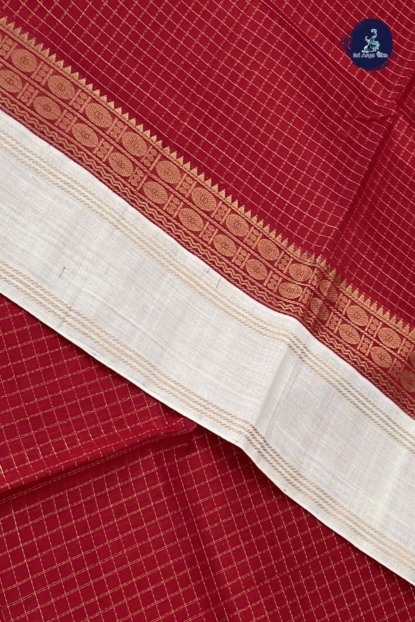 Red Checked Saree With Zari Checked Pattern