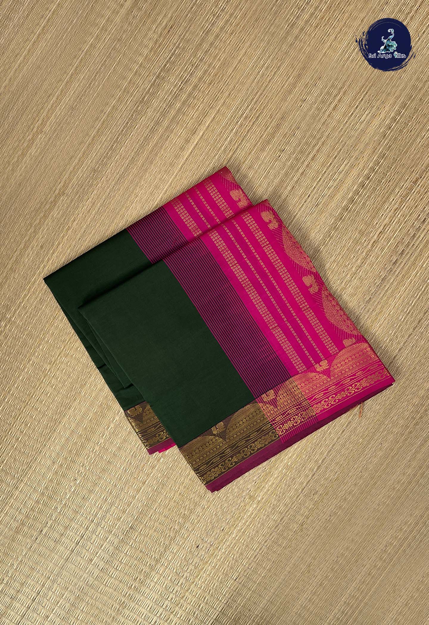 Green Kanchi Semi Silk Cotton Saree With Plain Pattern