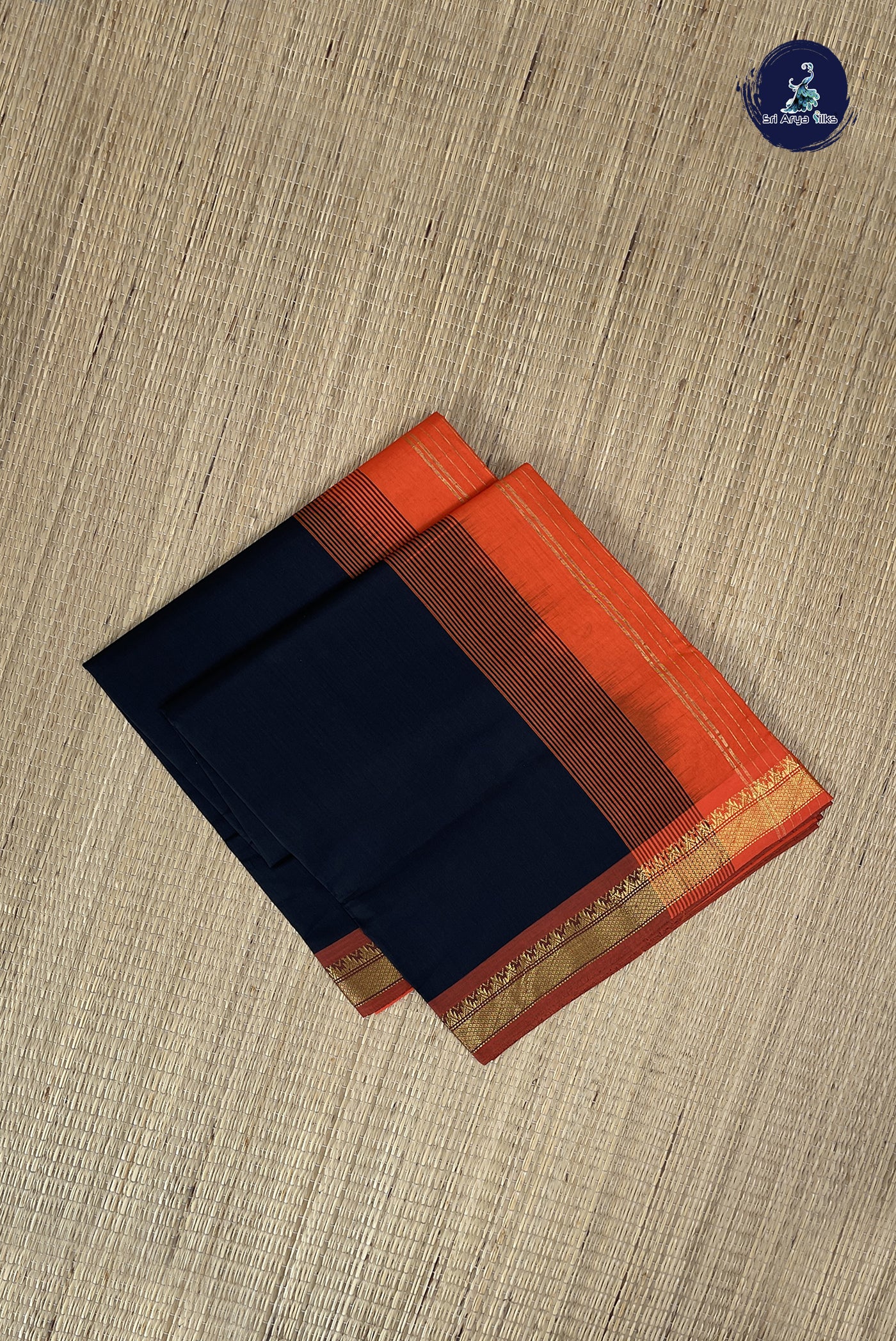 Black Kanchi Semi Silk Cotton Saree With Plain Pattern