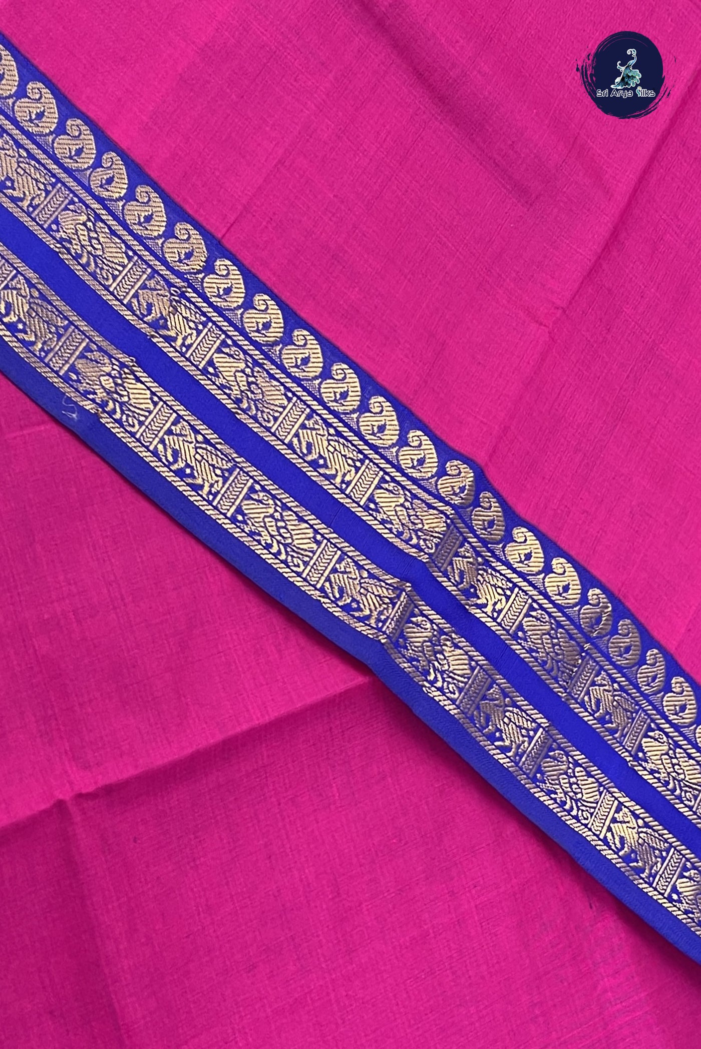 Magenta Kanchi Semi Silk Cotton Saree With Plain Pattern
