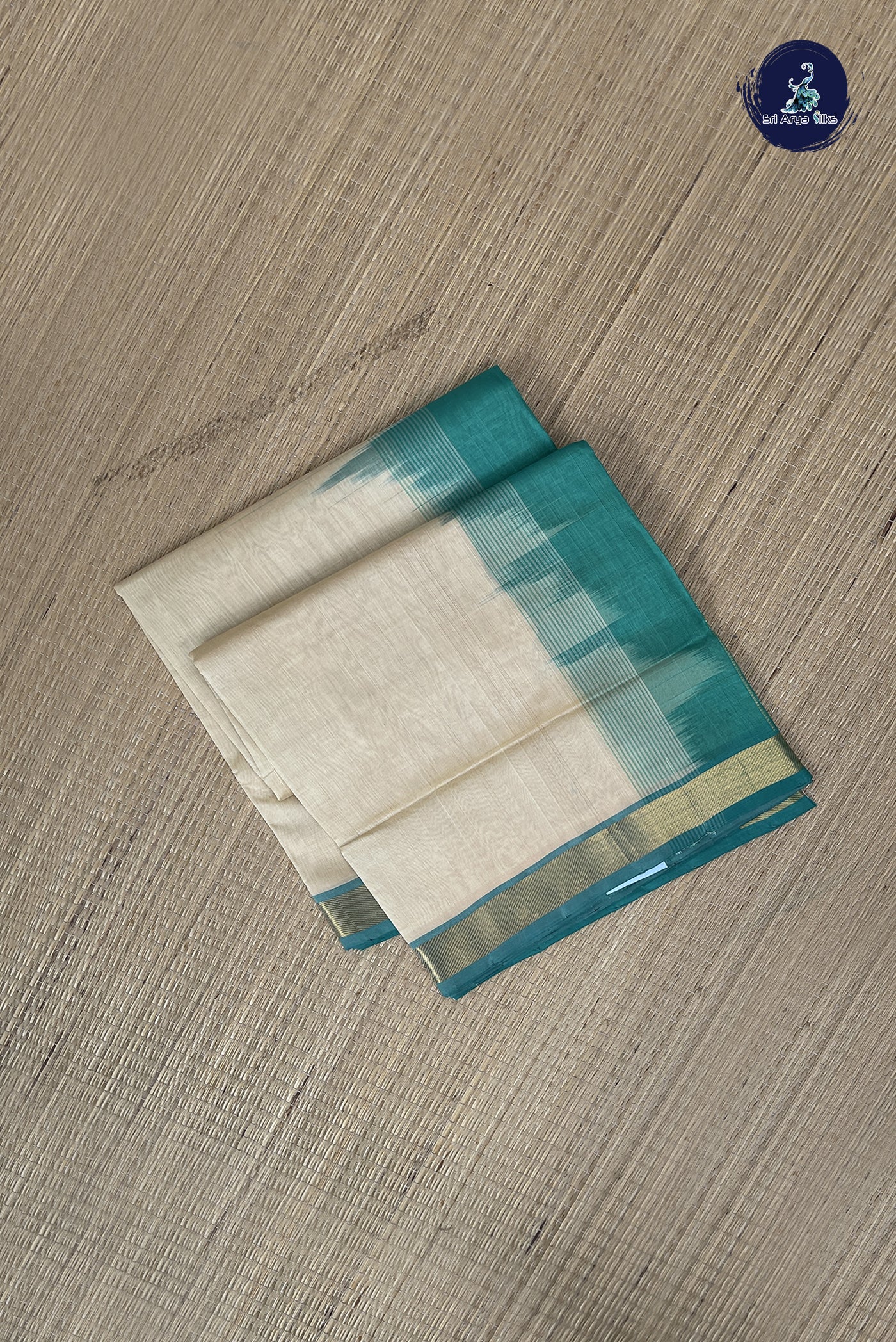 Beige Simple Silk Cotton Saree With Plain Pattern