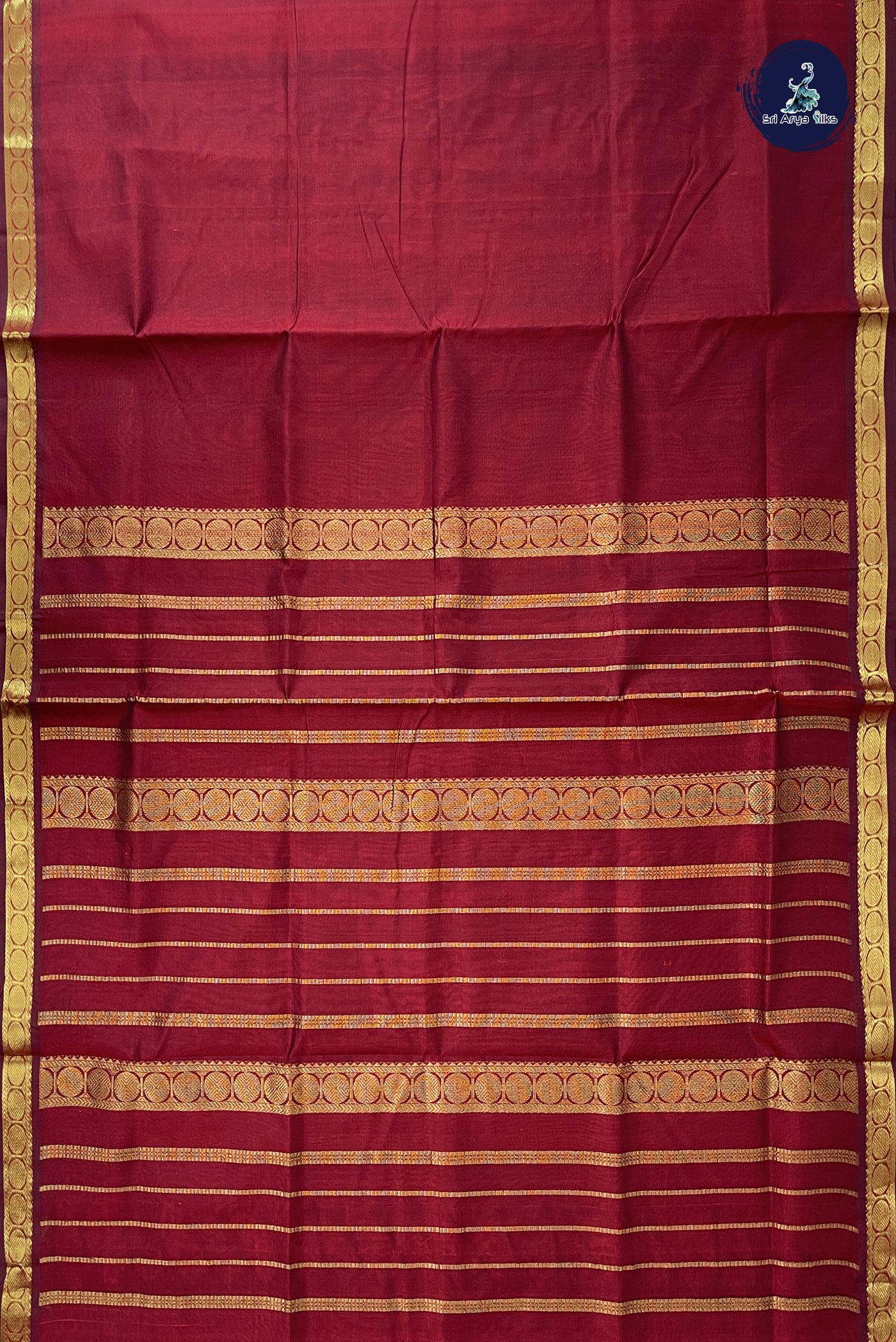 Maroon Simple Silk Cotton Saree With Plain Pattern