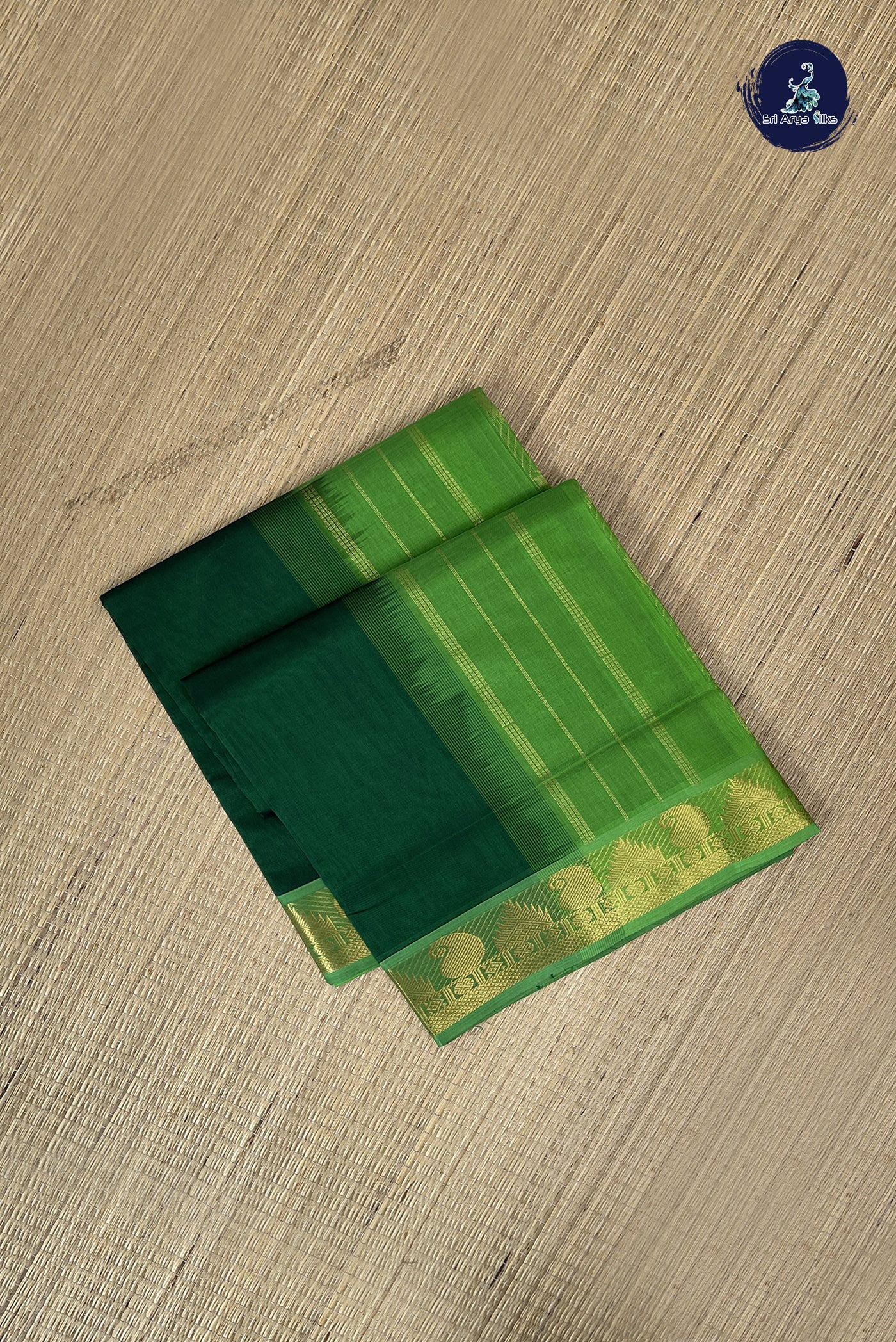 Dark Green Simple Silk Cotton Saree With Plain Pattern