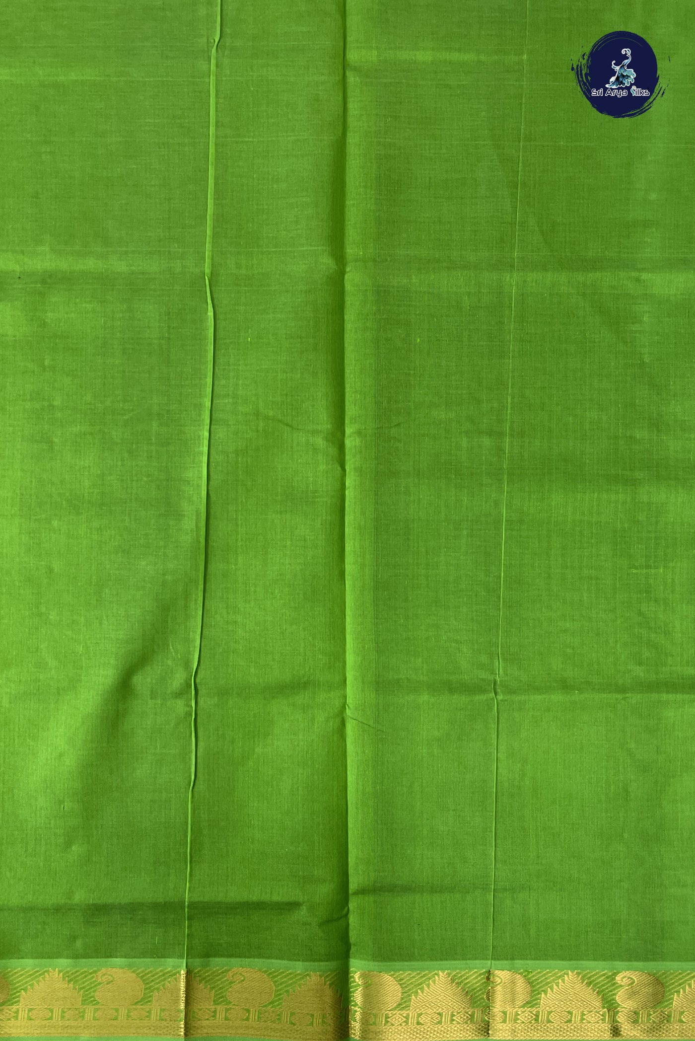Dark Green Simple Silk Cotton Saree With Plain Pattern