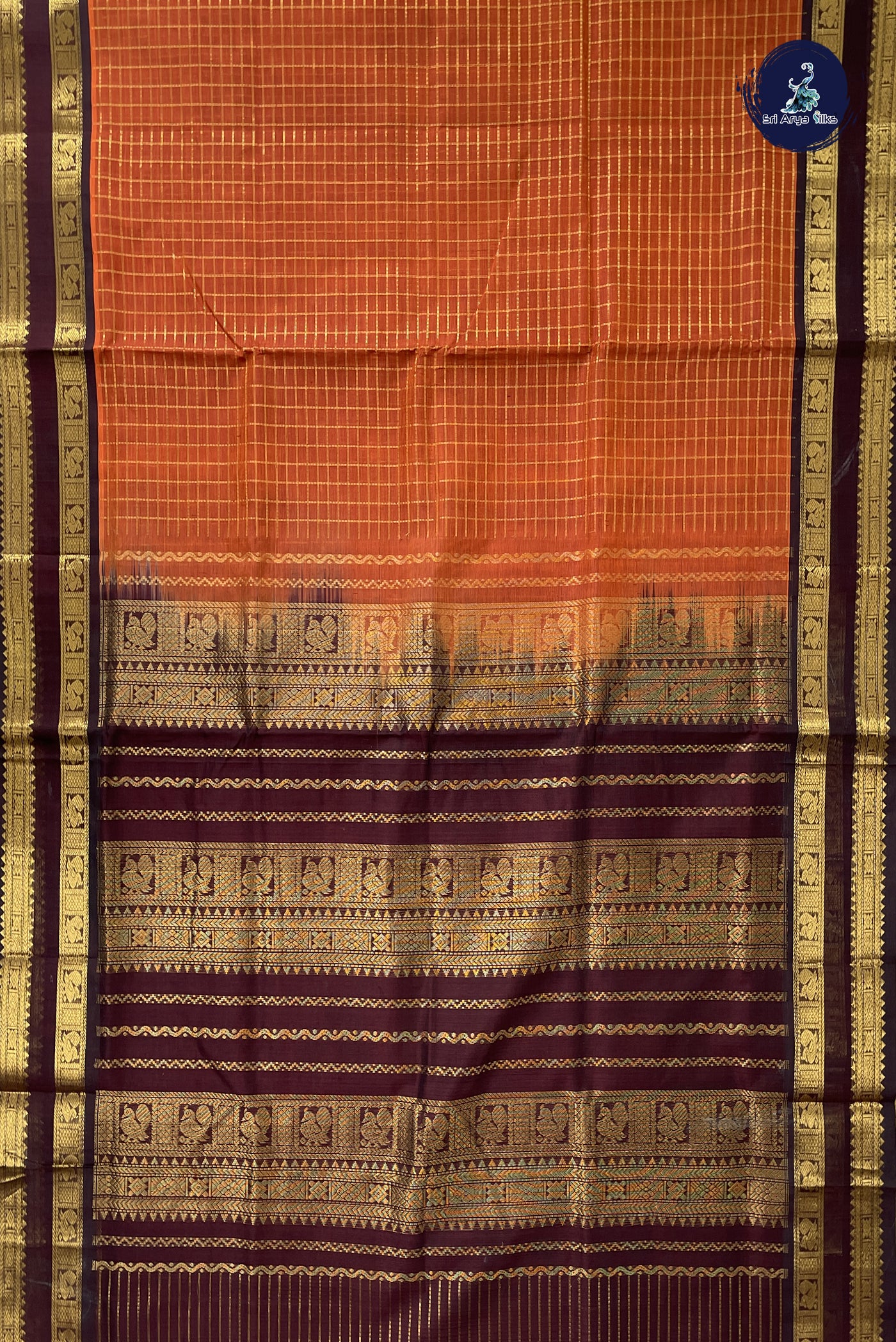 Rust Checked Saree With Zari Checked Pattern