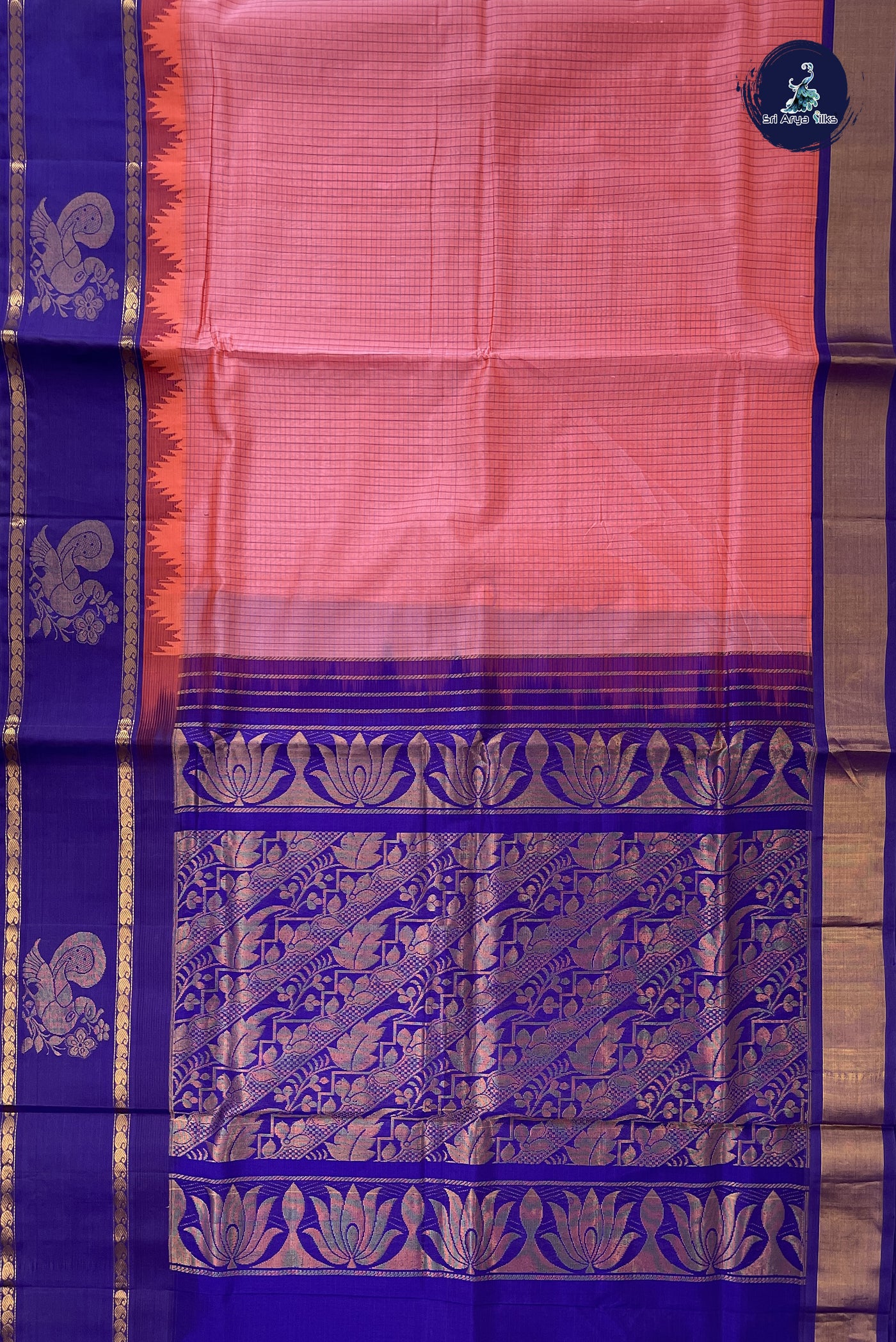 Peach Pink Checked Saree With Checked Pattern