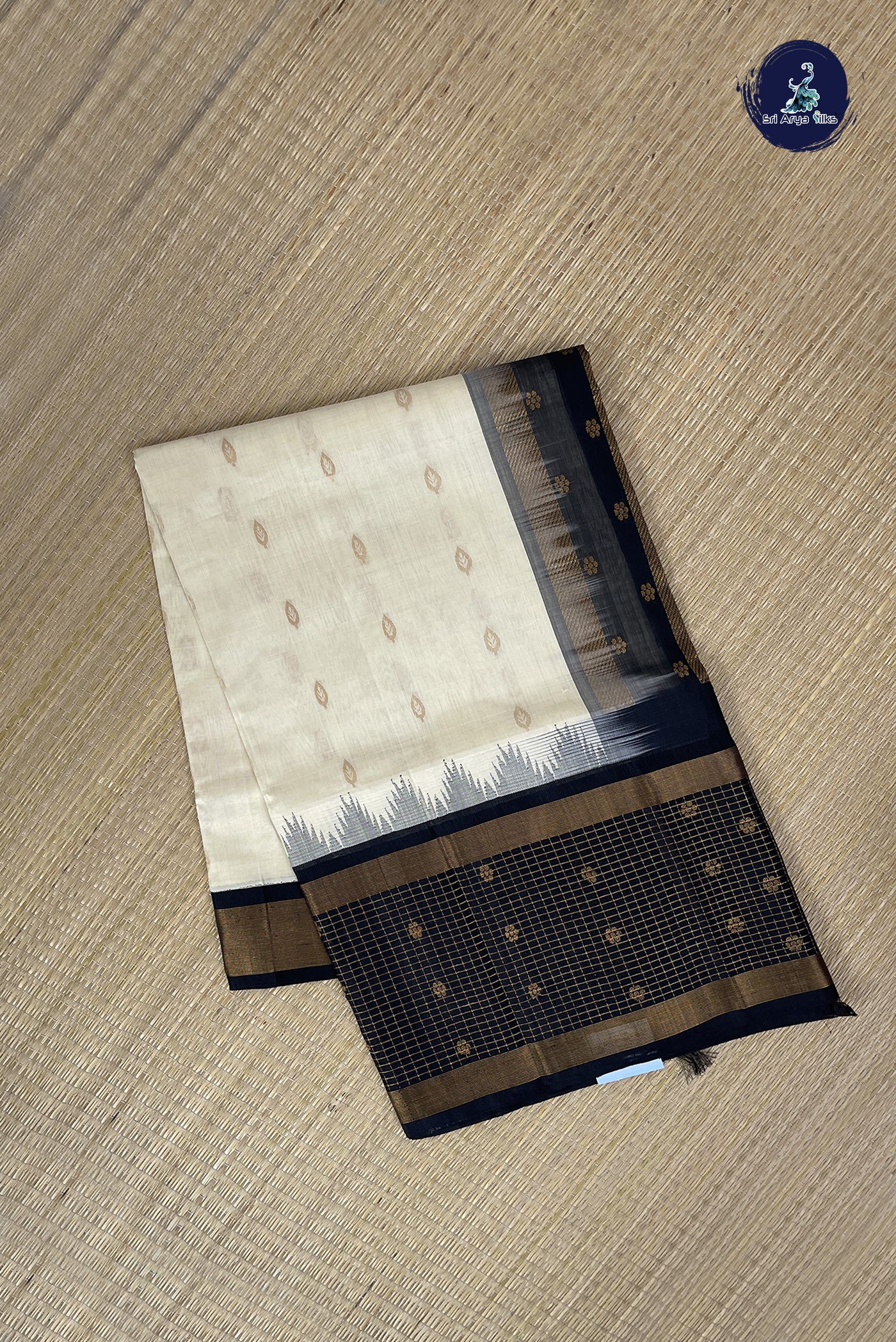 Off White Korvai Silk Cotton Saree With Zari Buttas Pattern