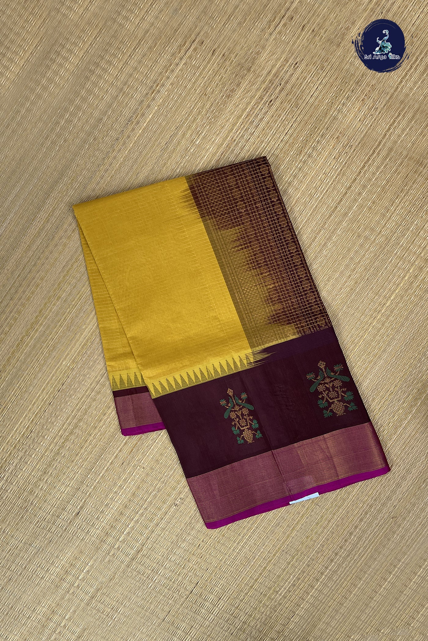 Mustard Checked Saree With Checked Pattern