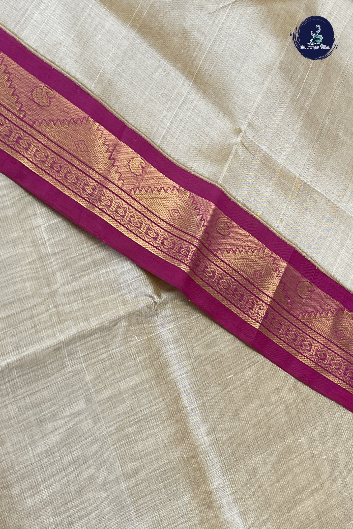 Beige Vaira Oosi Silk Cotton Saree With Vaira Oosi Pattern