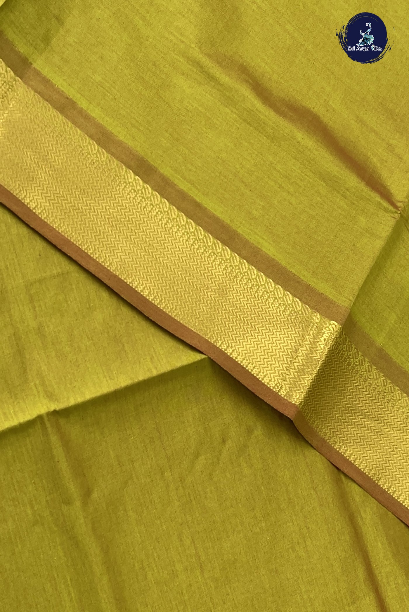Dual Tone Mehendi Green Kanchi Semi Silk Cotton Saree With Plain Pattern