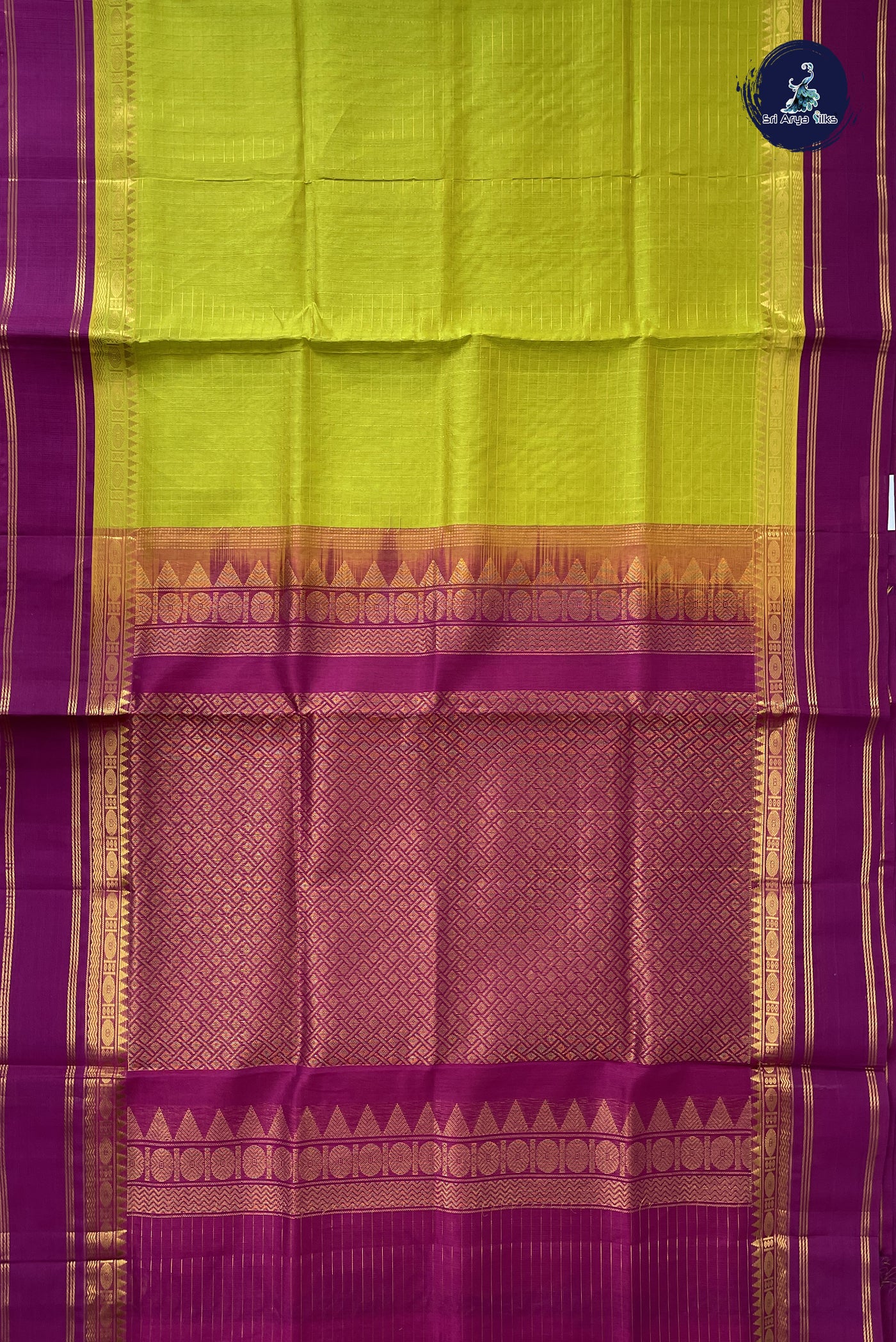 Yellowish Green Checked Saree With Zari Checked Pattern
