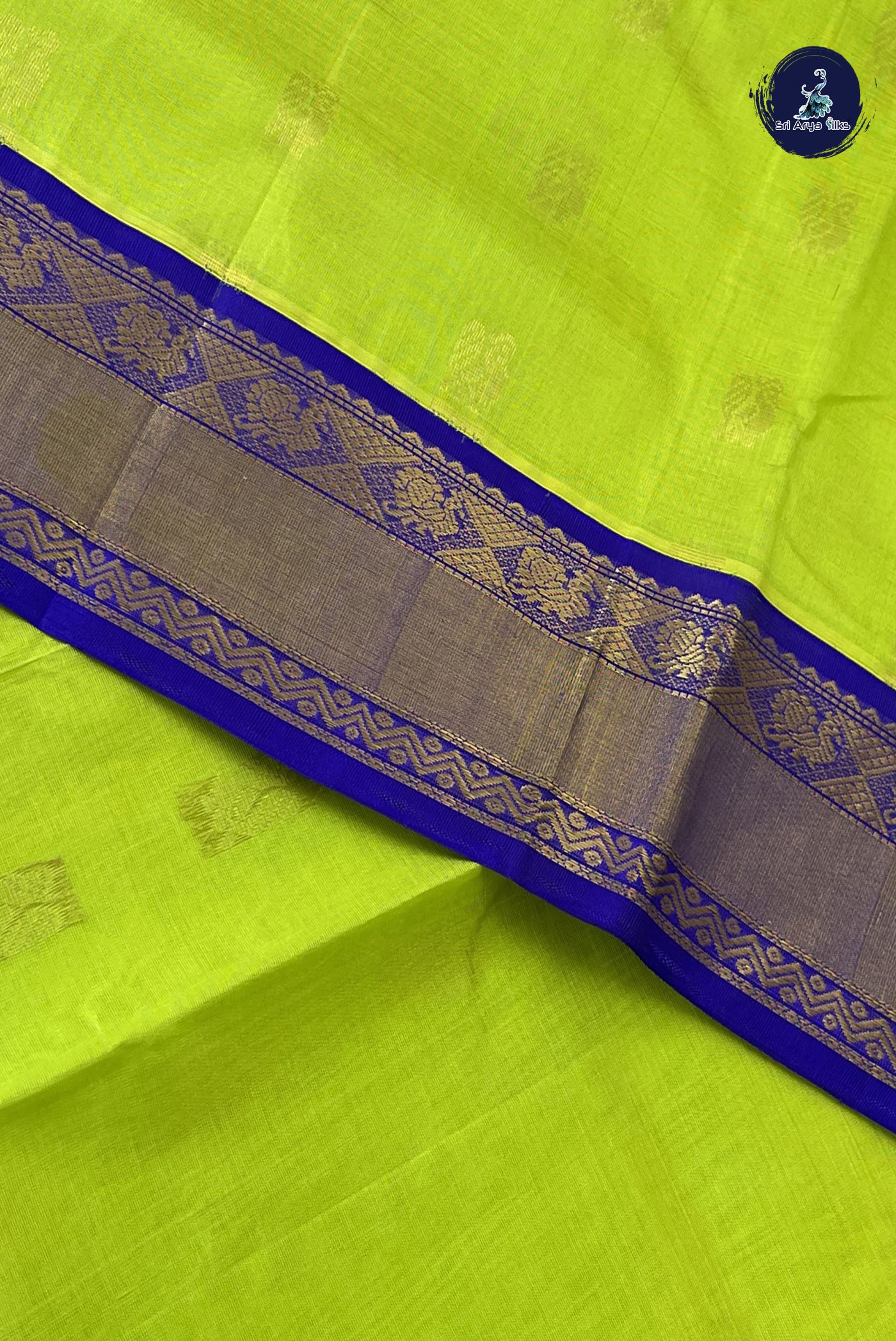 Flurocent Green Korvai Silk Cotton Saree With Zari Buttas Pattern