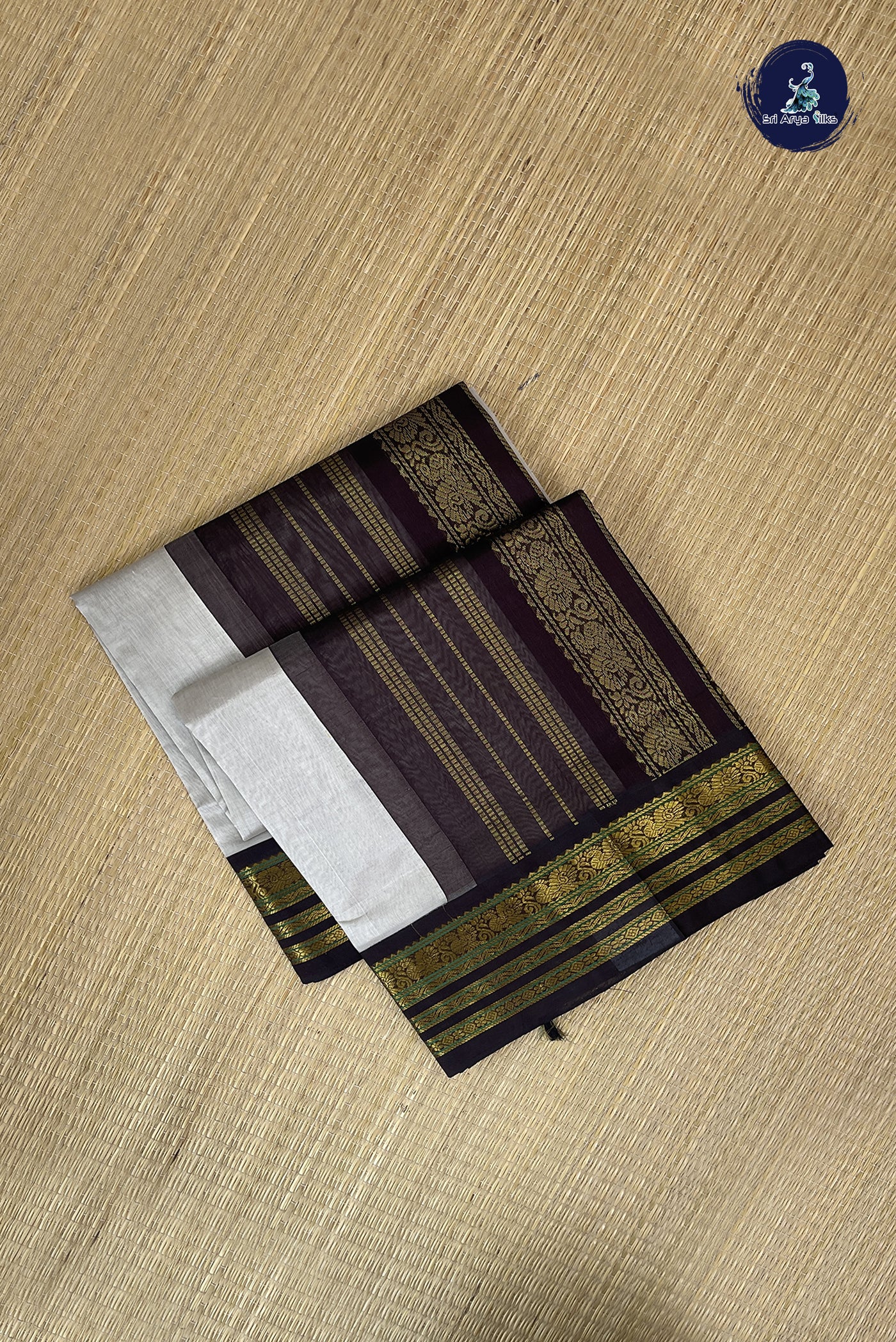 Silver Grey Korvai Silk Cotton Saree With Plain Pattern