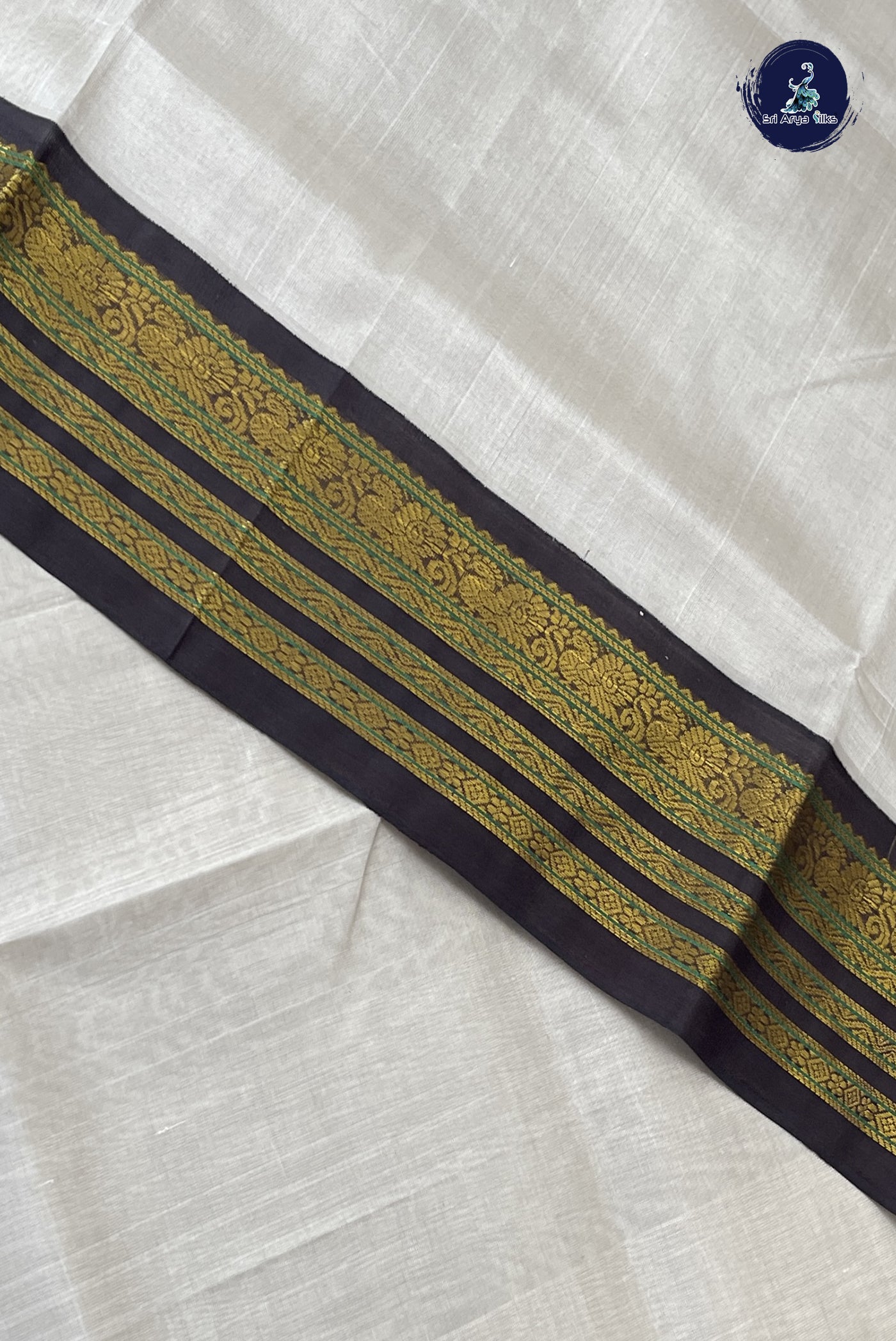 Silver Grey Korvai Silk Cotton Saree With Plain Pattern