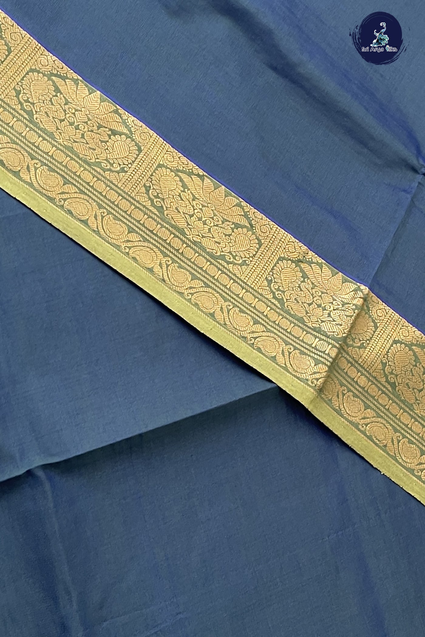 Dark Green Kanchi Semi Silk Cotton Saree With Plain Pattern