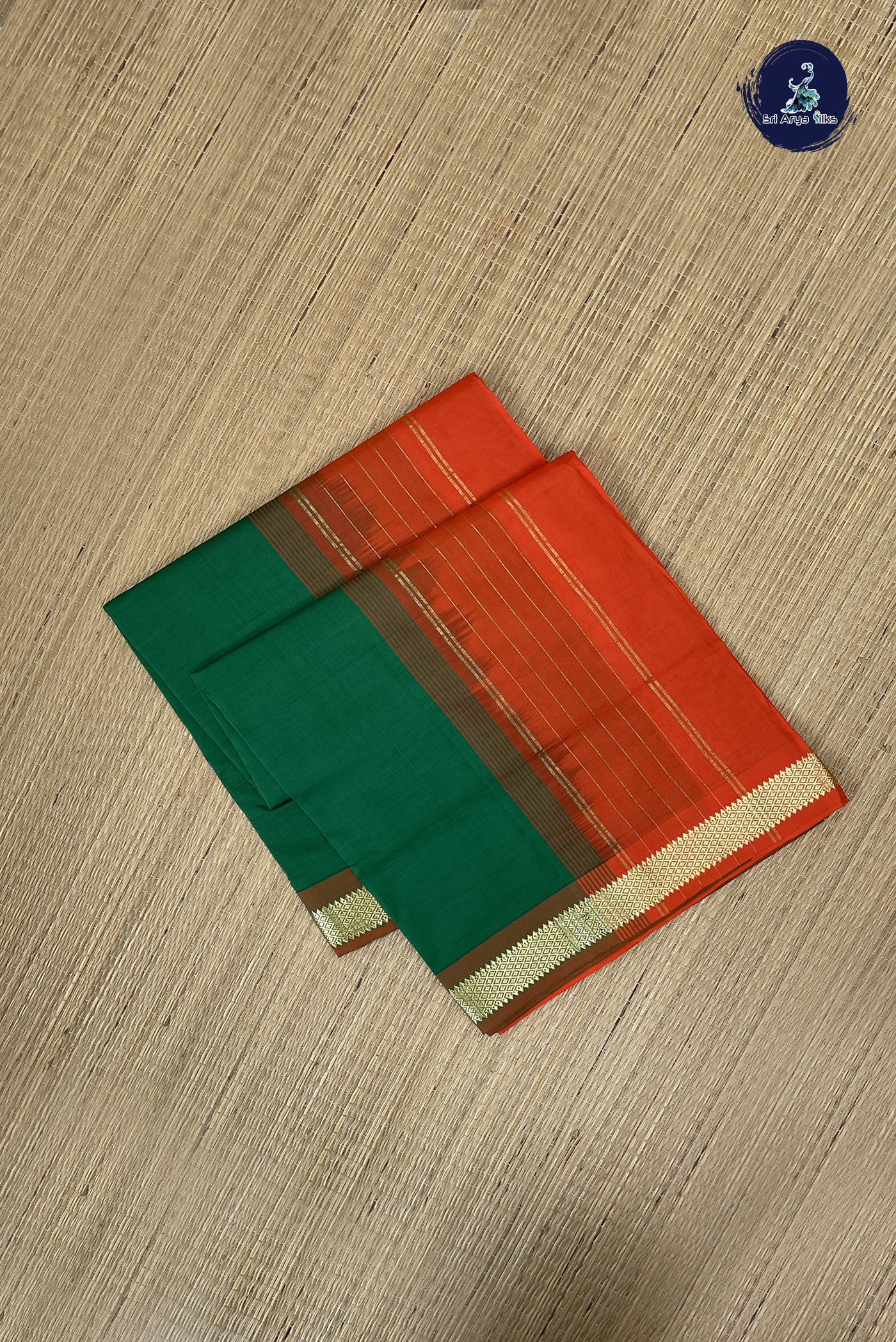 Green Kanchi Semi Silk Cotton Saree With Plain Pattern