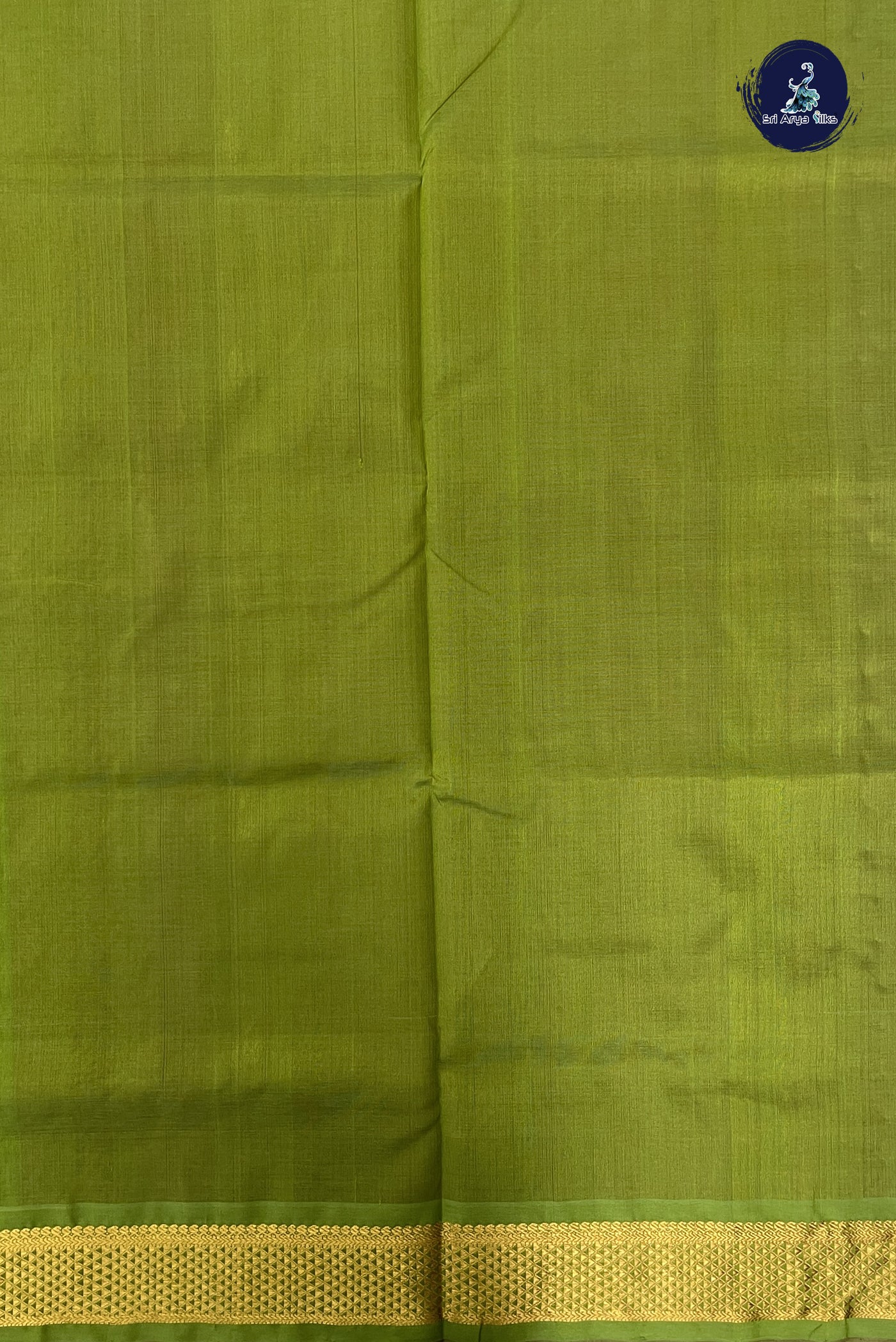 Red Simple Silk Cotton Saree With Zari Buttas Pattern