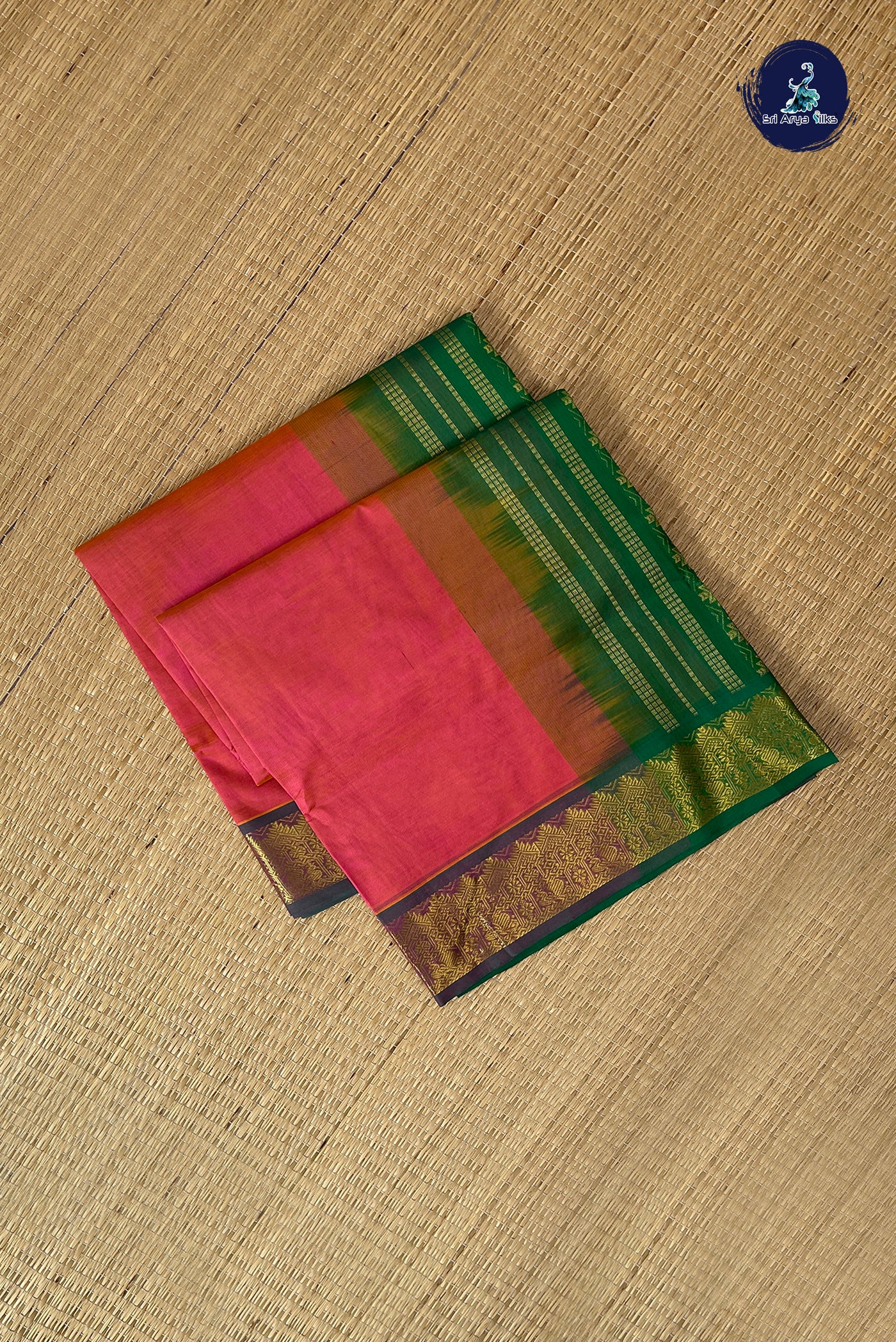 Dual Tone Pink Simple Silk Cotton Saree With Plain Pattern