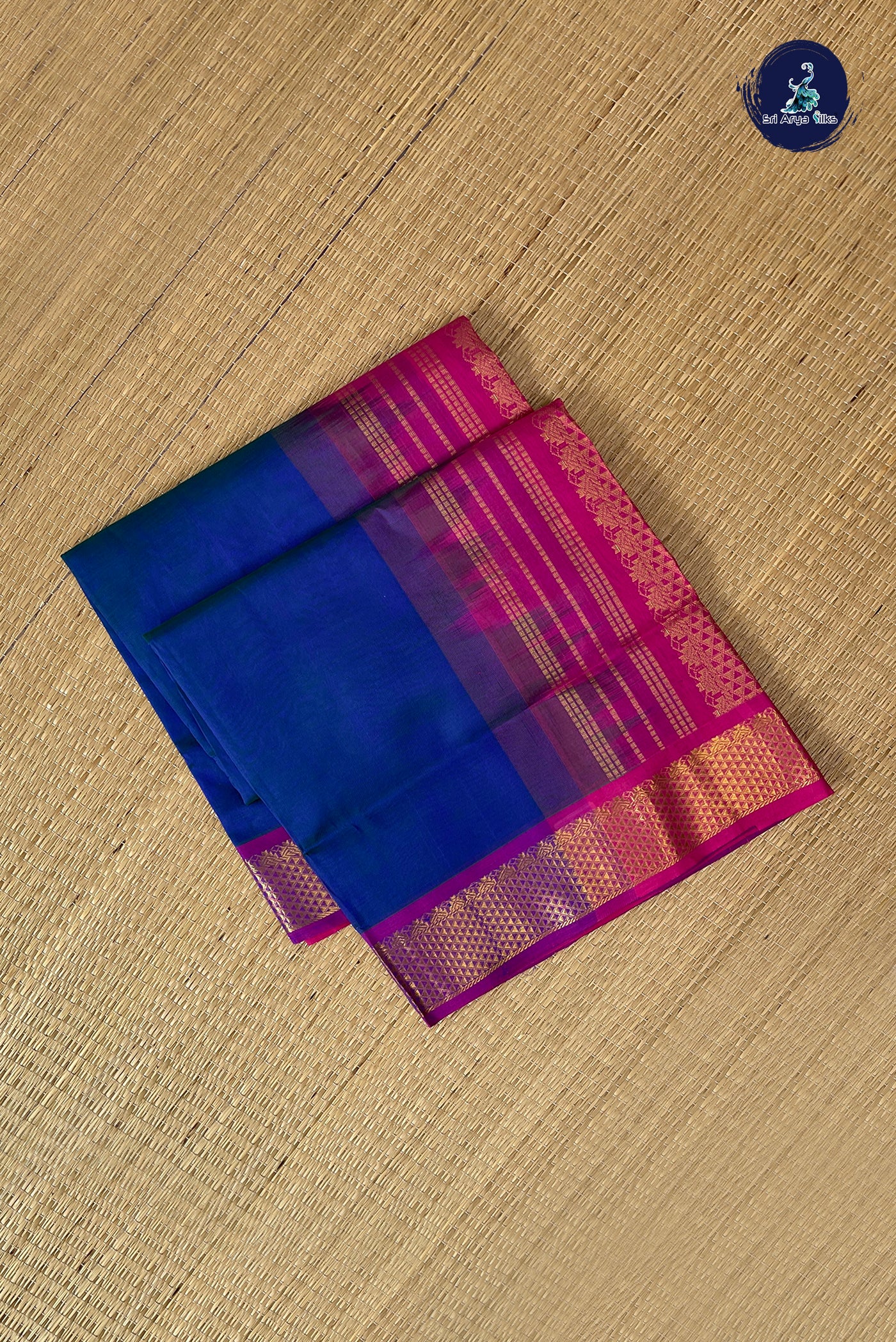 Blue Simple Silk Cotton Saree With Plain Pattern