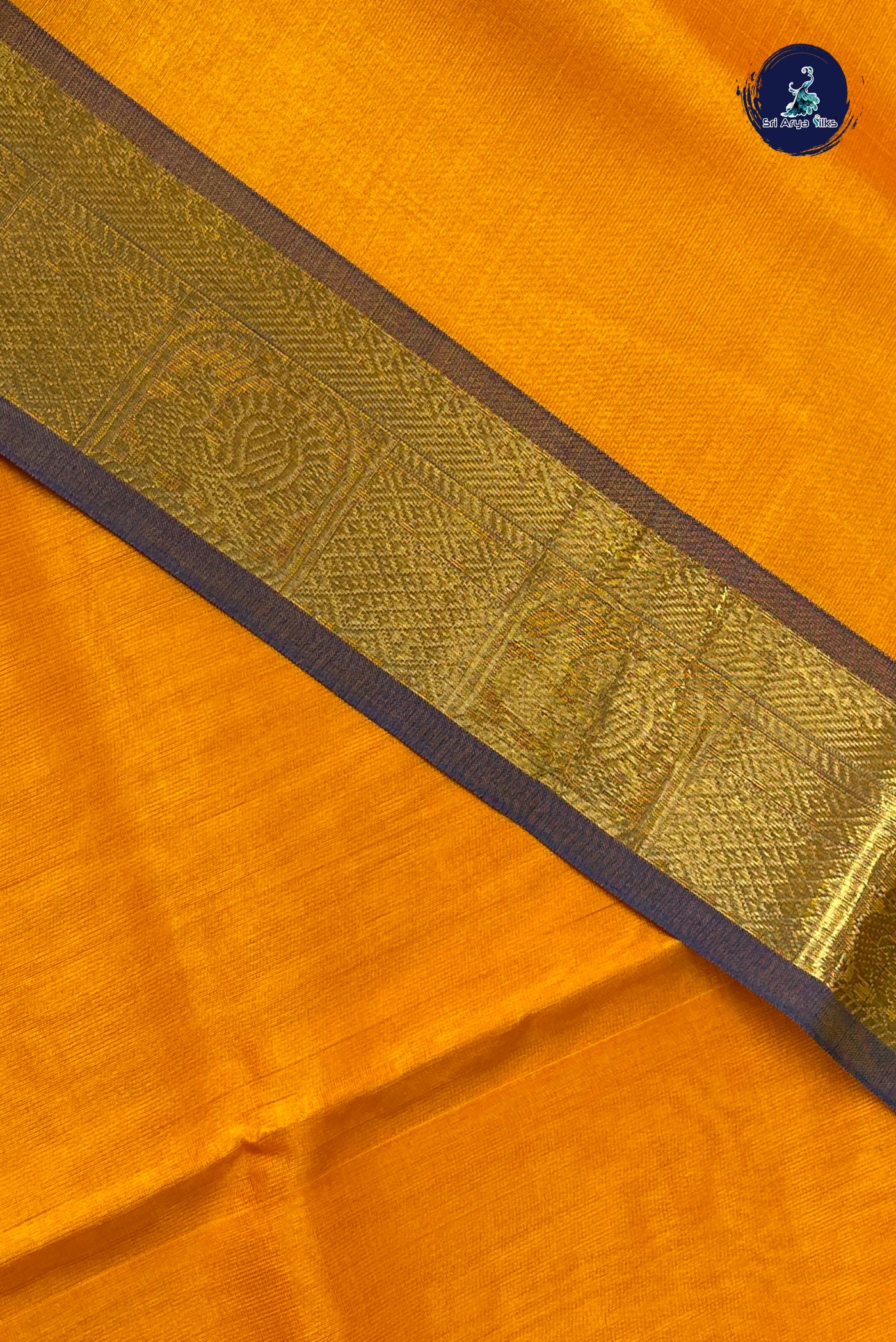 Yellowish Orange Simple Silk Cotton Saree With Plain Pattern